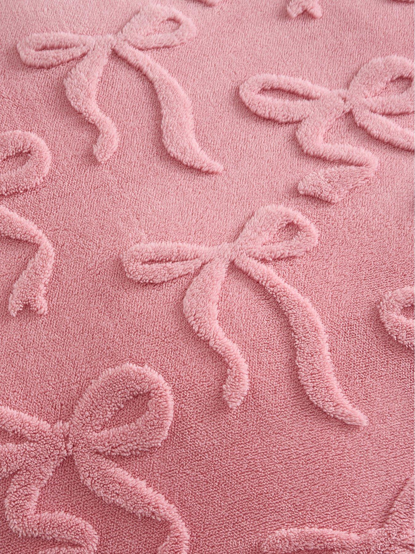 Image 4 of 4 of The Very Collection Bow Fleece Duvet Set