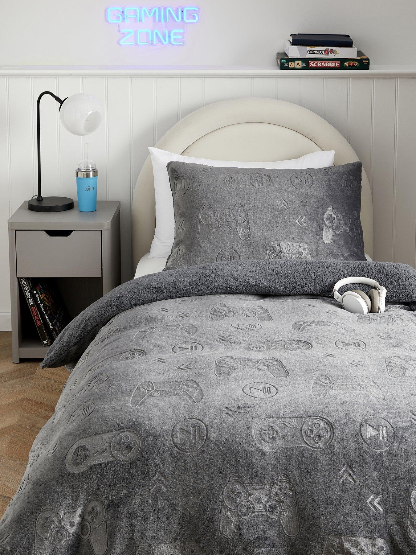 The Very Collection Gamer Embossed Fleece Duvet Set