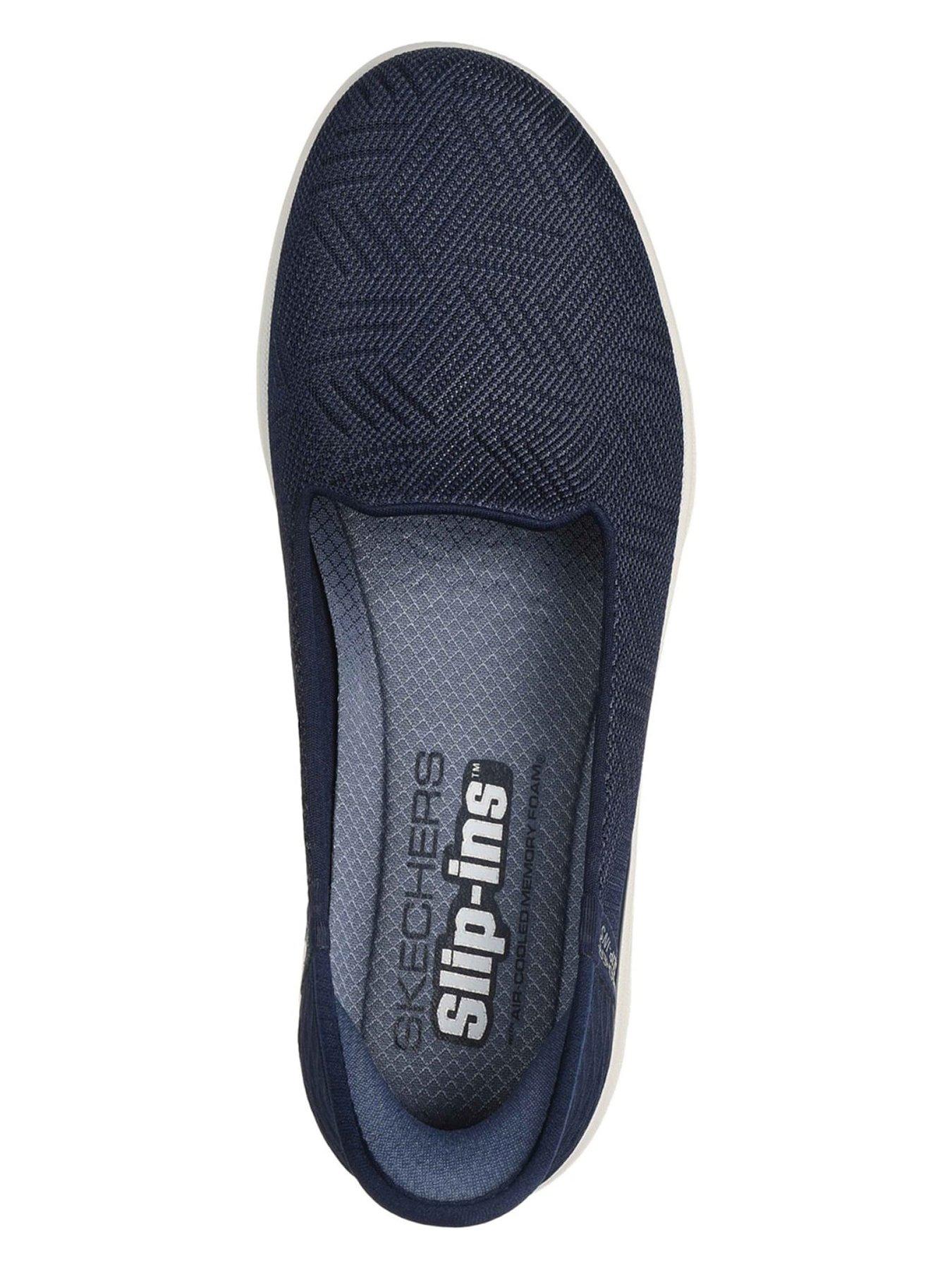 skechers-on-the-go-flexcloveroutfit