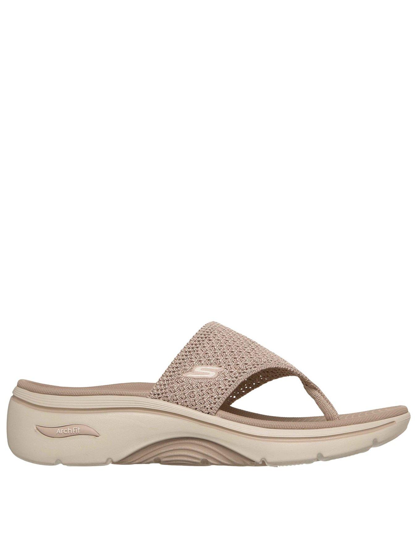 Skechers Go Walk Arch Fit 2.0 Carrie