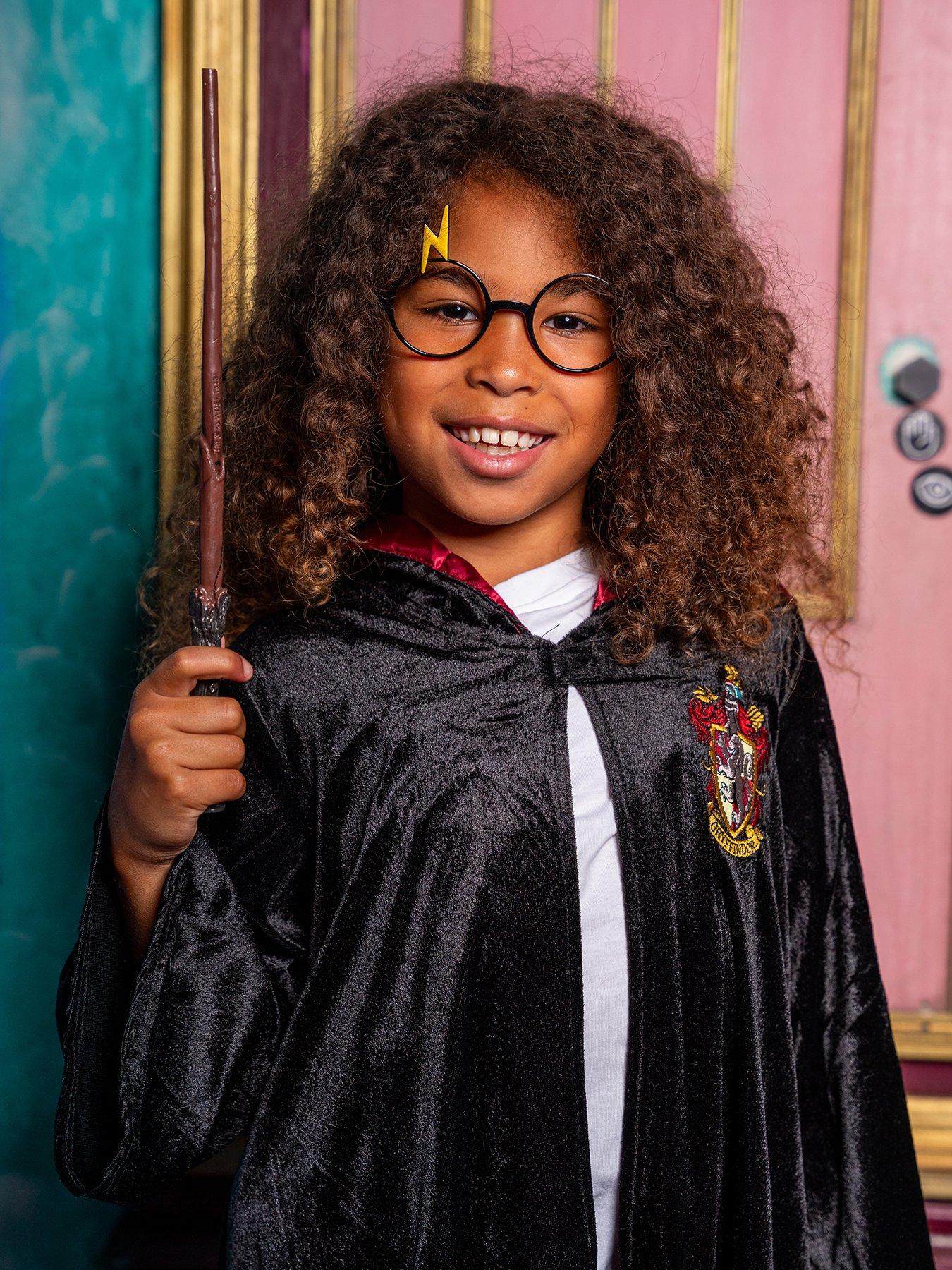 Image 4 of 5 of Harry Potter Deluxe Harry Potter School Robe