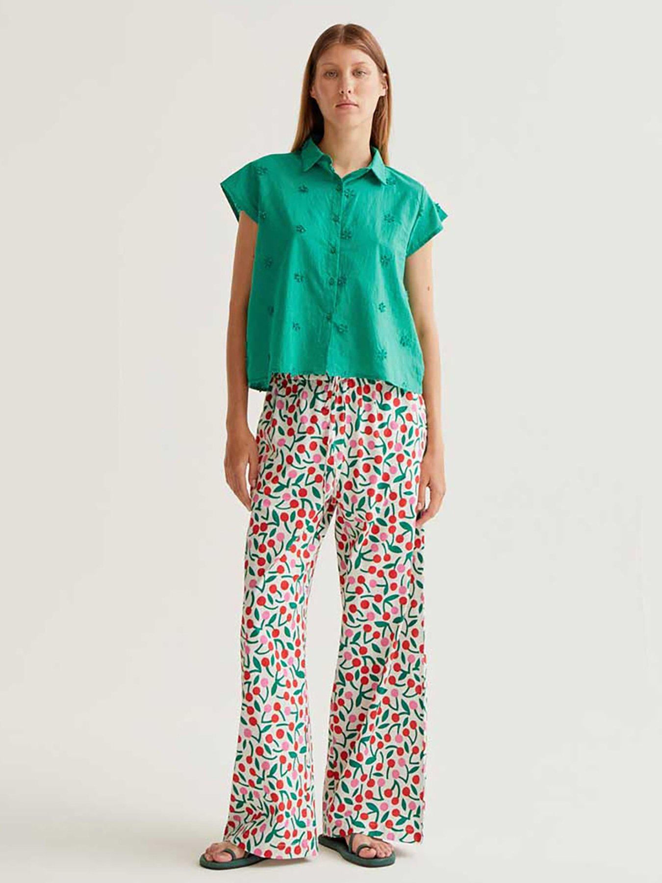 compania-fantastica-short-sleeve-flower-shirtback