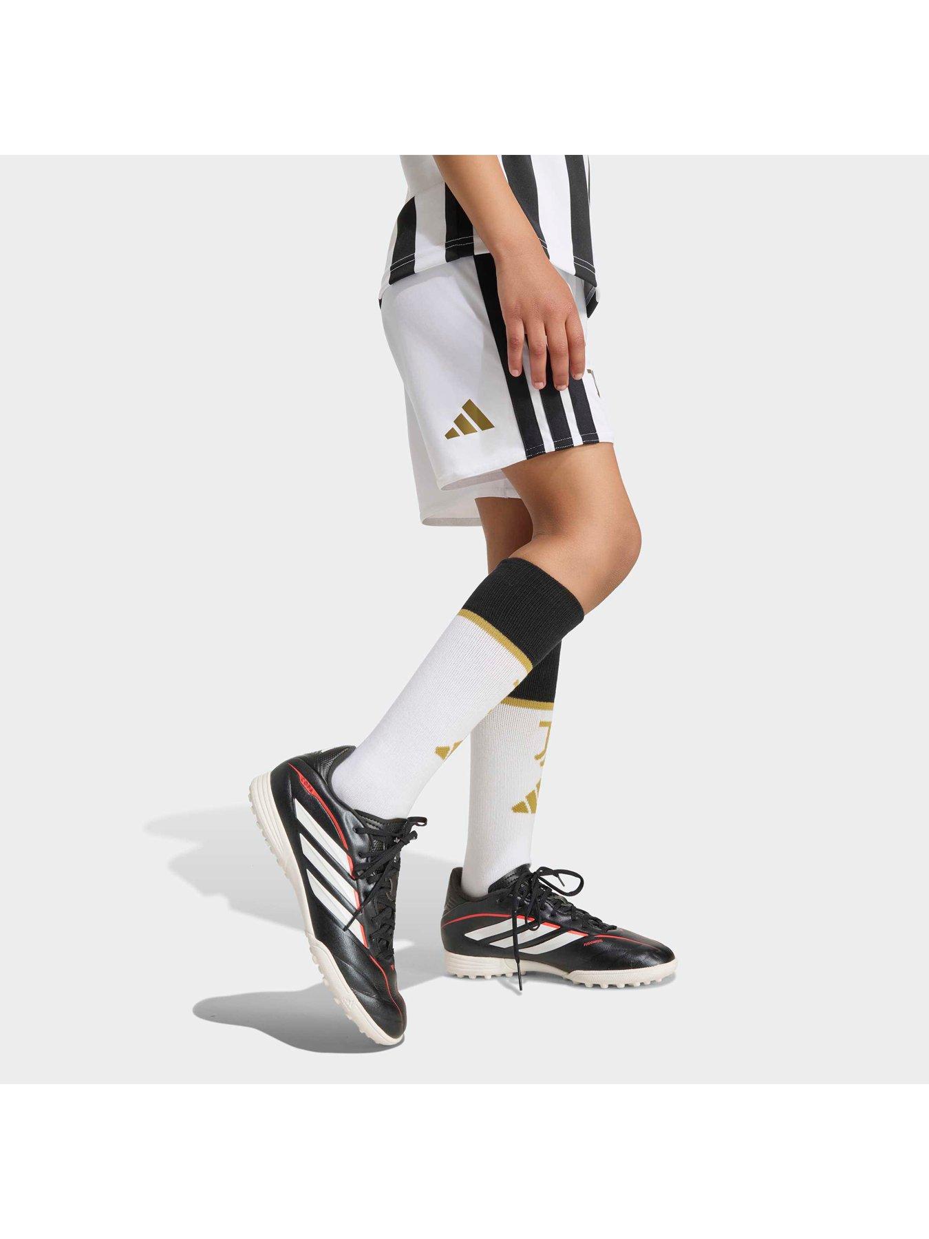 Image 6 of 6 of adidas Junior Juventus FC 26/27 Home Mini Kit - White