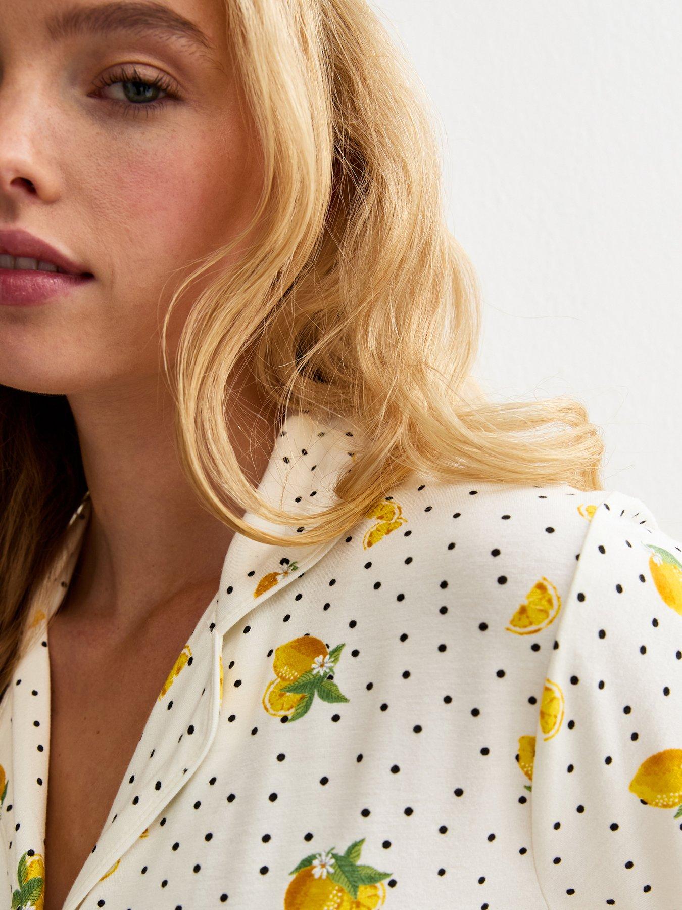 Image 3 of 5 of New Look Jersey Lemon Spot Print Pyjama Set - White