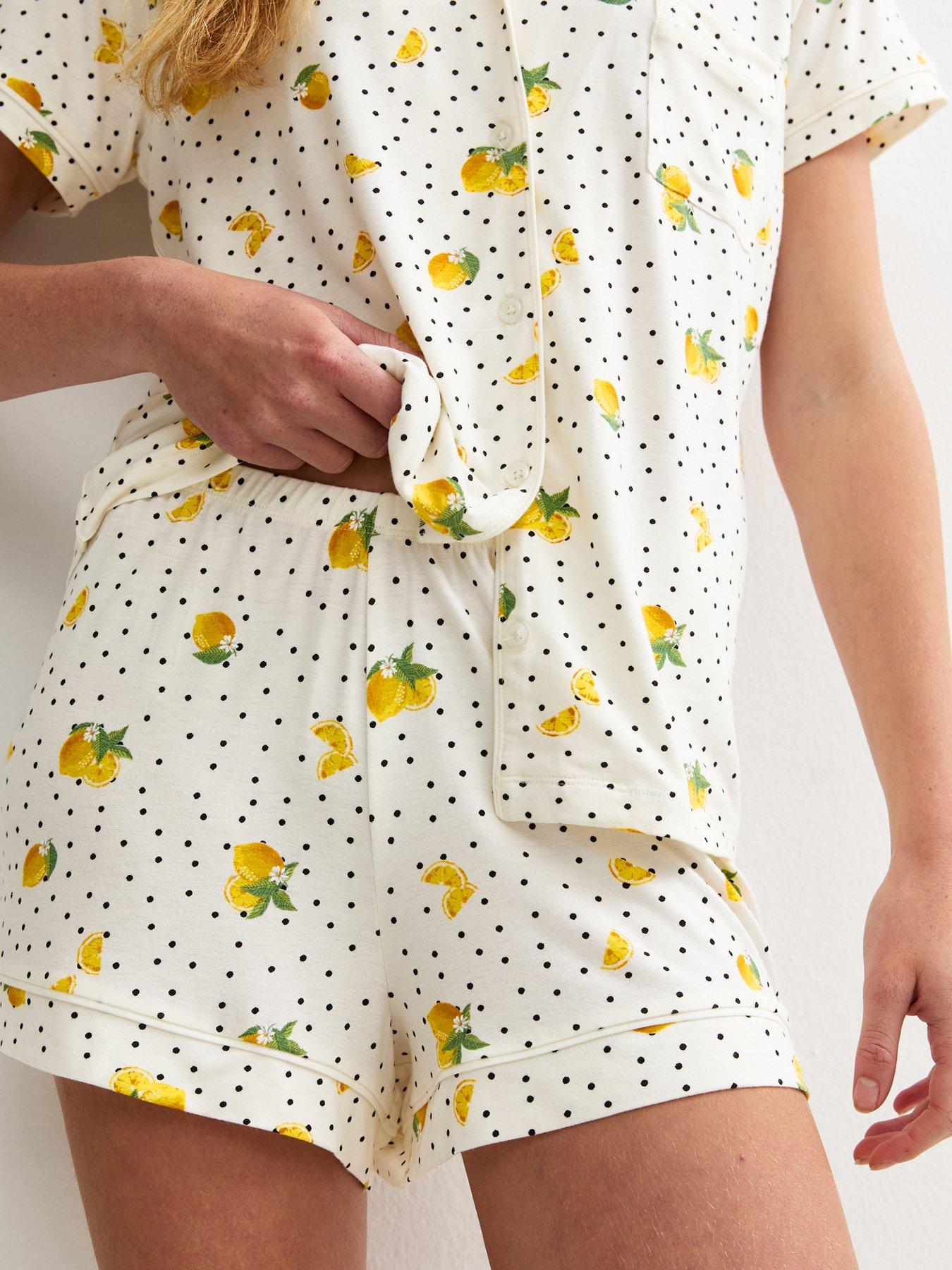 Image 4 of 5 of New Look Jersey Lemon Spot Print Pyjama Set - White
