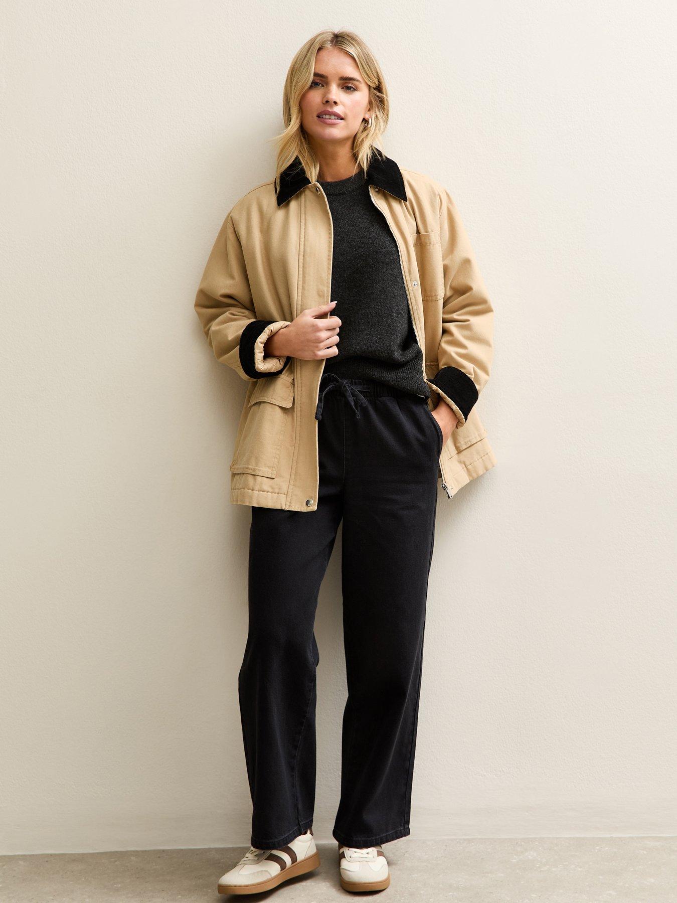 Image 3 of 6 of New Look Petite Black Pull On Wide Leg Jeans
