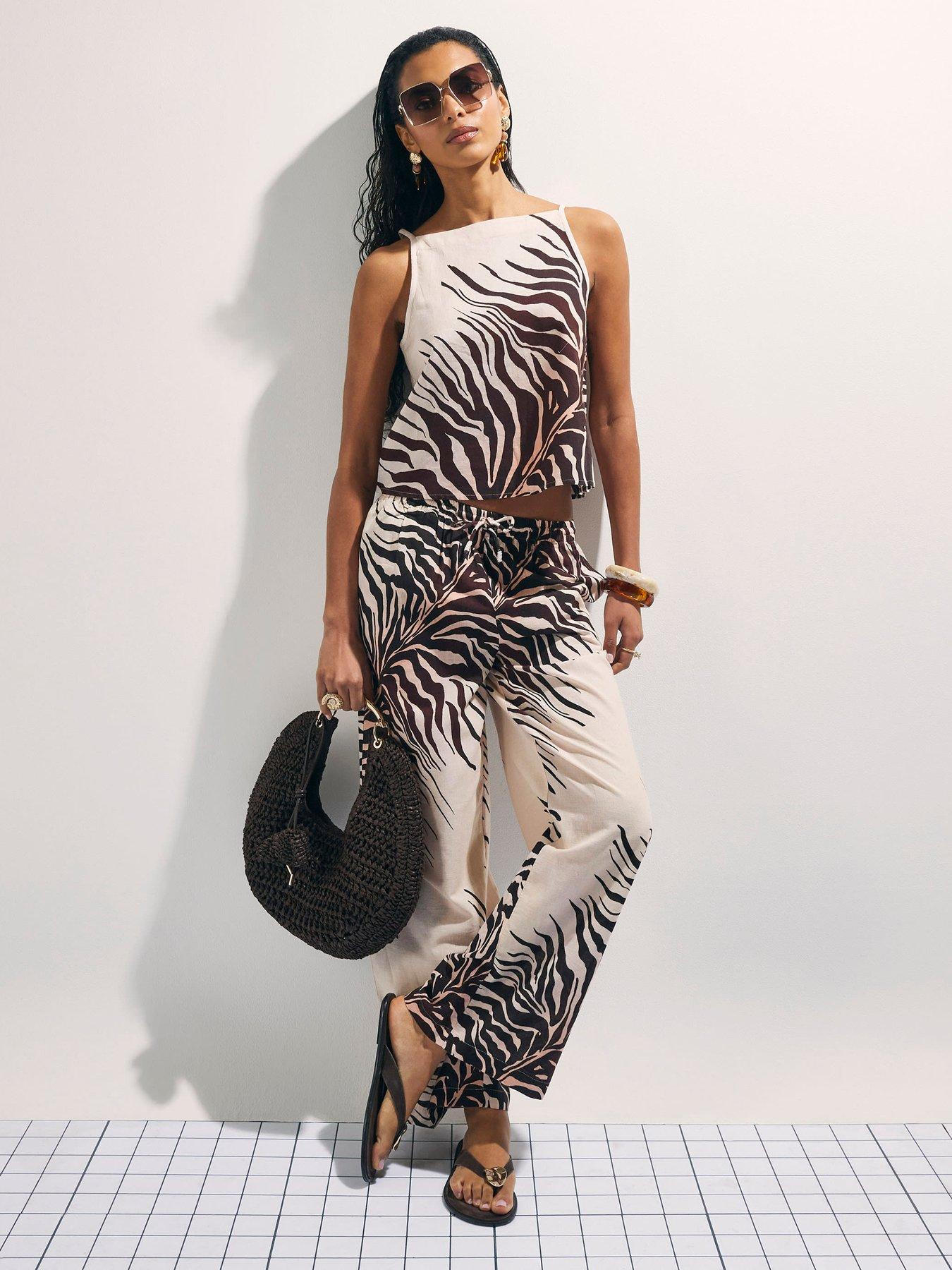 Image 3 of 4 of River Island Animal Print Linen Blend Tank - Cream