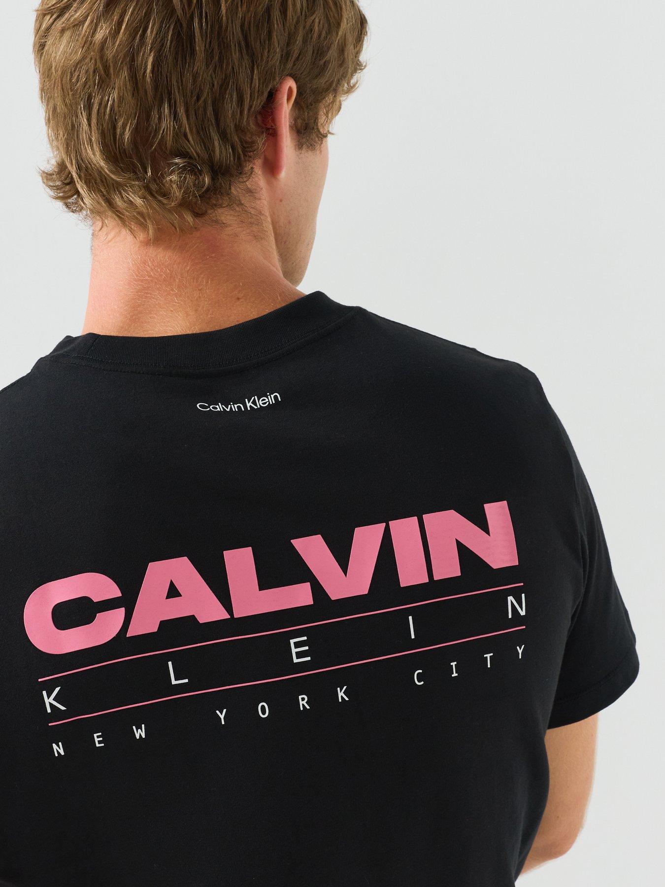 Image 4 of 6 of Calvin Klein Jeans Disc Stack Back Graphic T-Shirt - Black