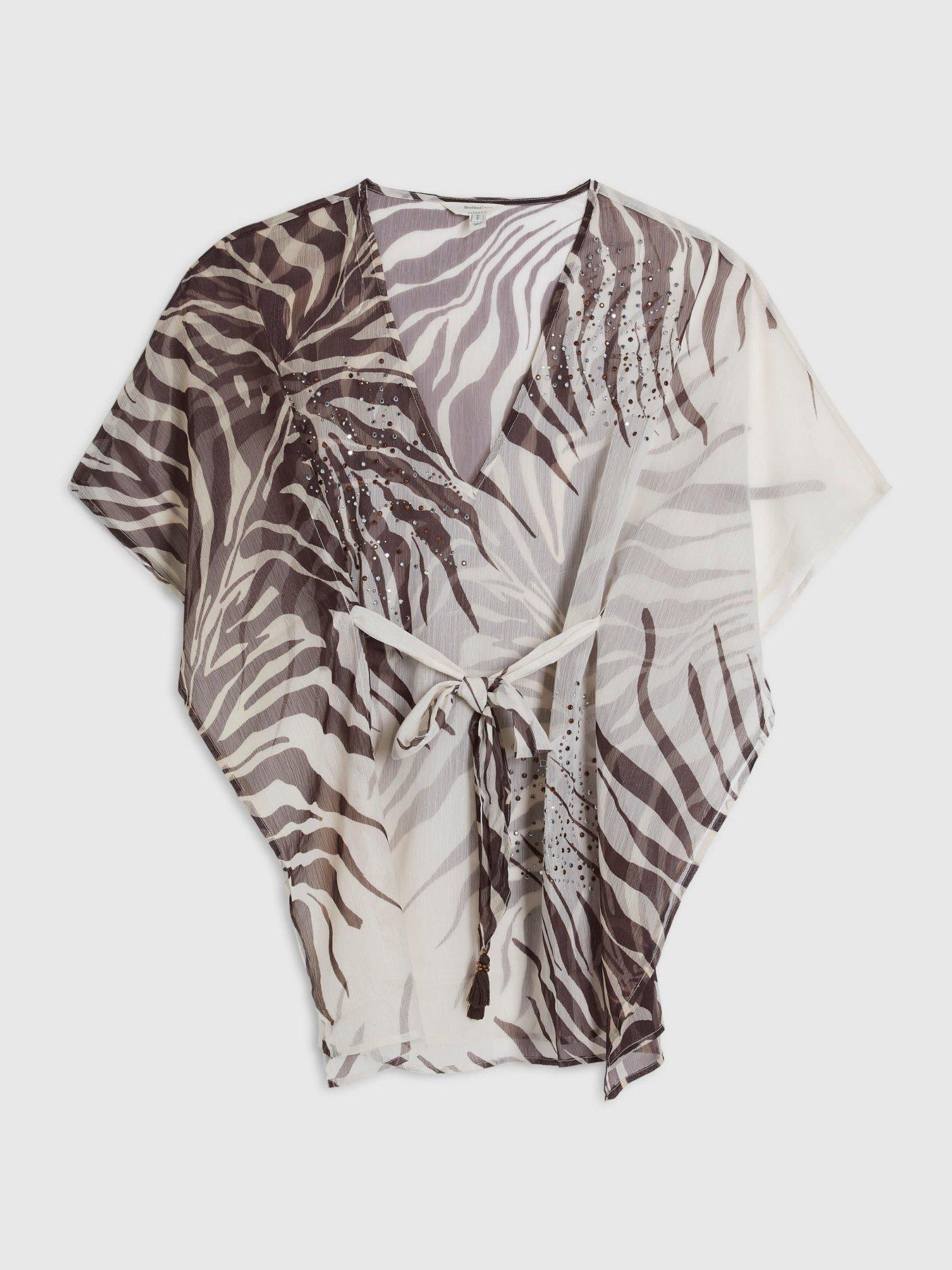 Image 5 of 6 of River Island Animal Mini Kaftan - Cream