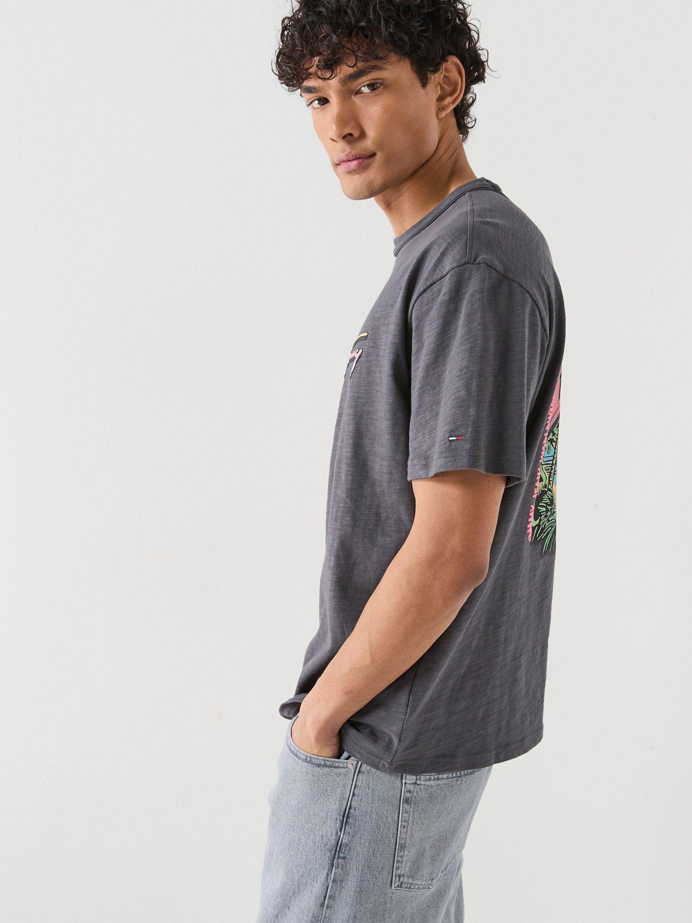 Image 6 of 6 of Tommy Jeans Relaxed Novelty Back Graphic T-Shirt - Black