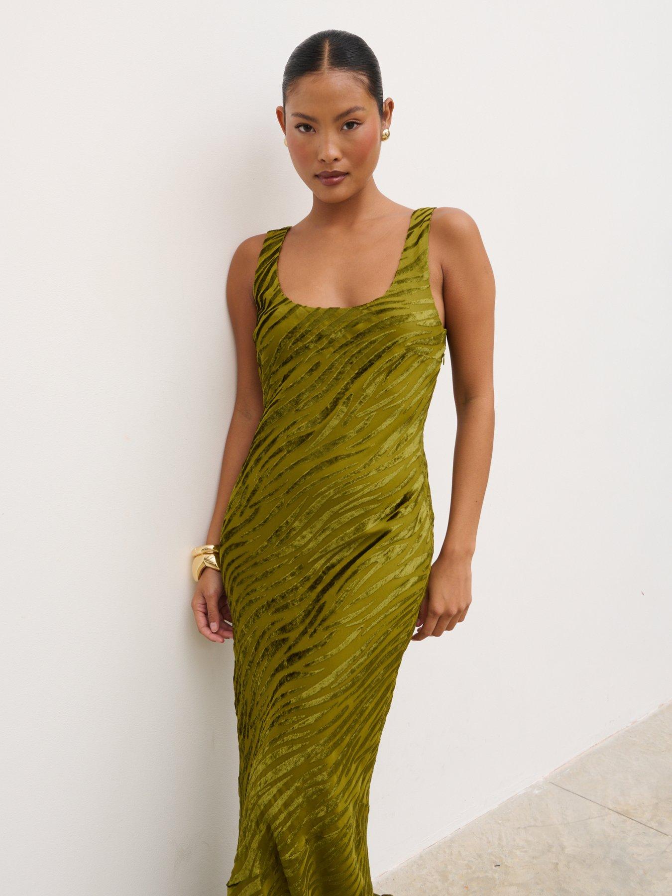 Image 3 of 4 of Pretty Lavish Kendall Scoop Devore Maxi Dress - Tarragon