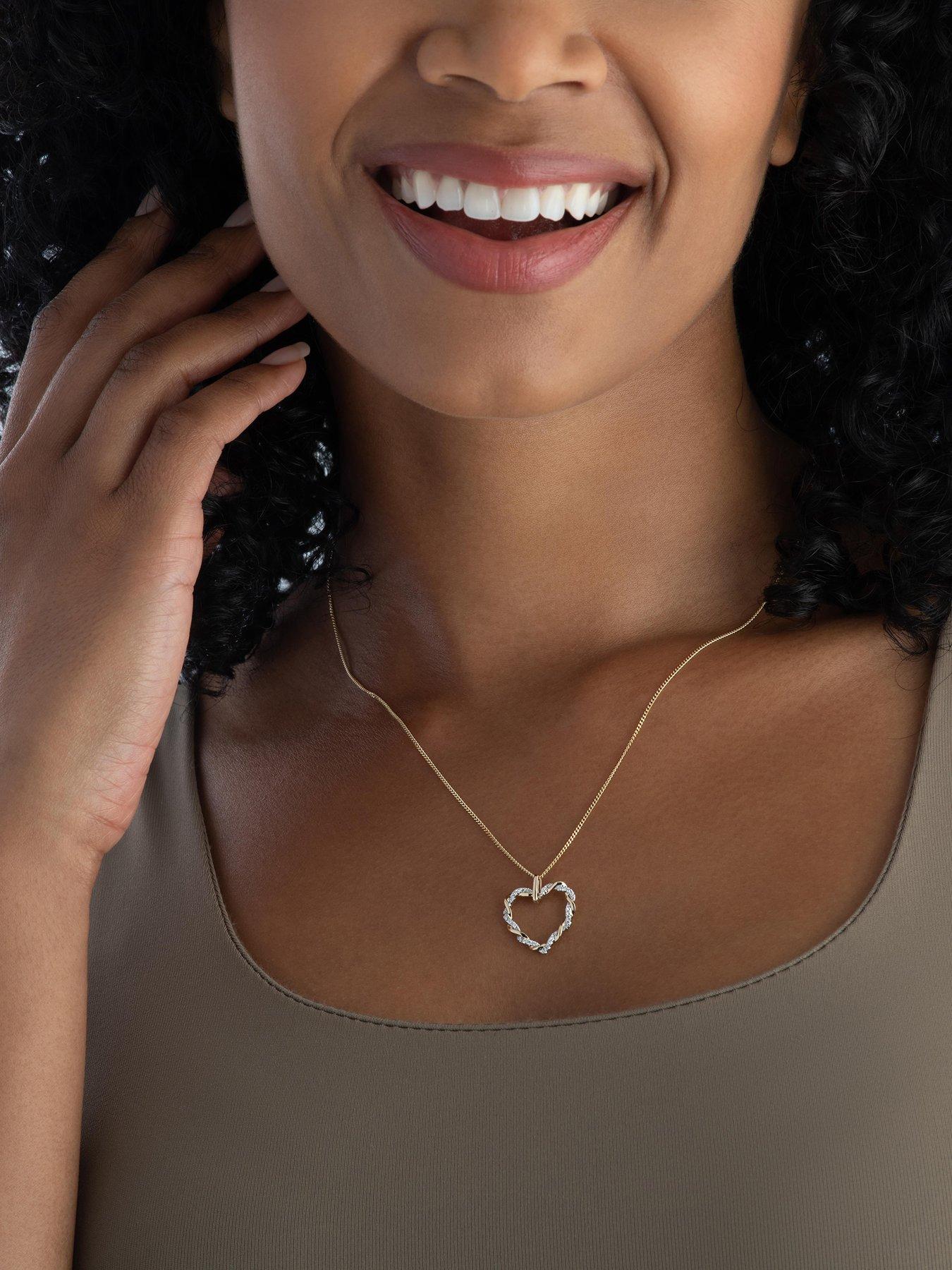 beaverbrooks-9ct-yellow-gold-diamond-heart-pendantstillFront