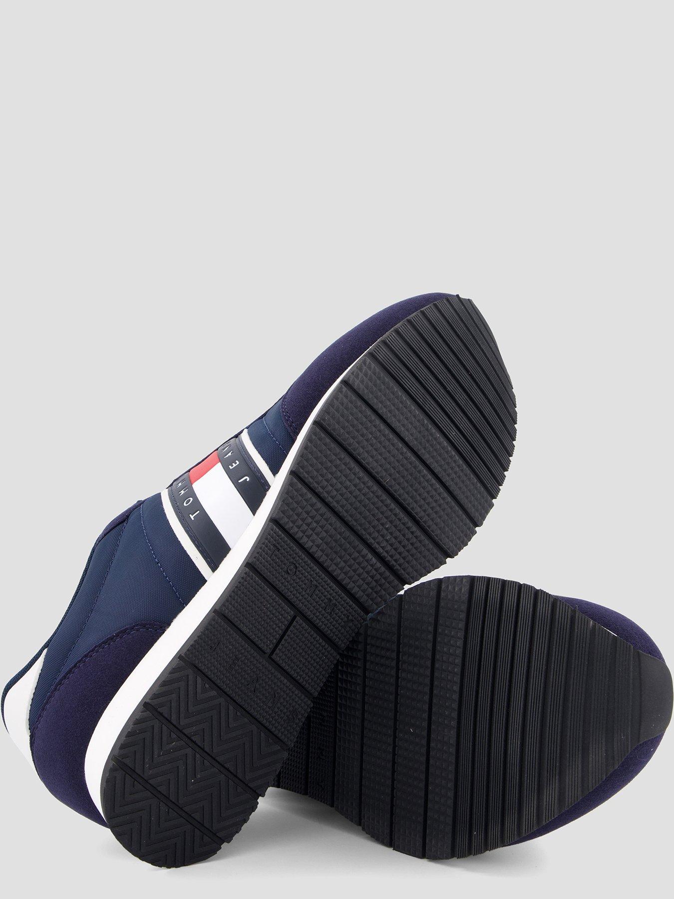 Image 4 of 6 of Tommy Jeans Tjm Classic Runner Trainer - Navy