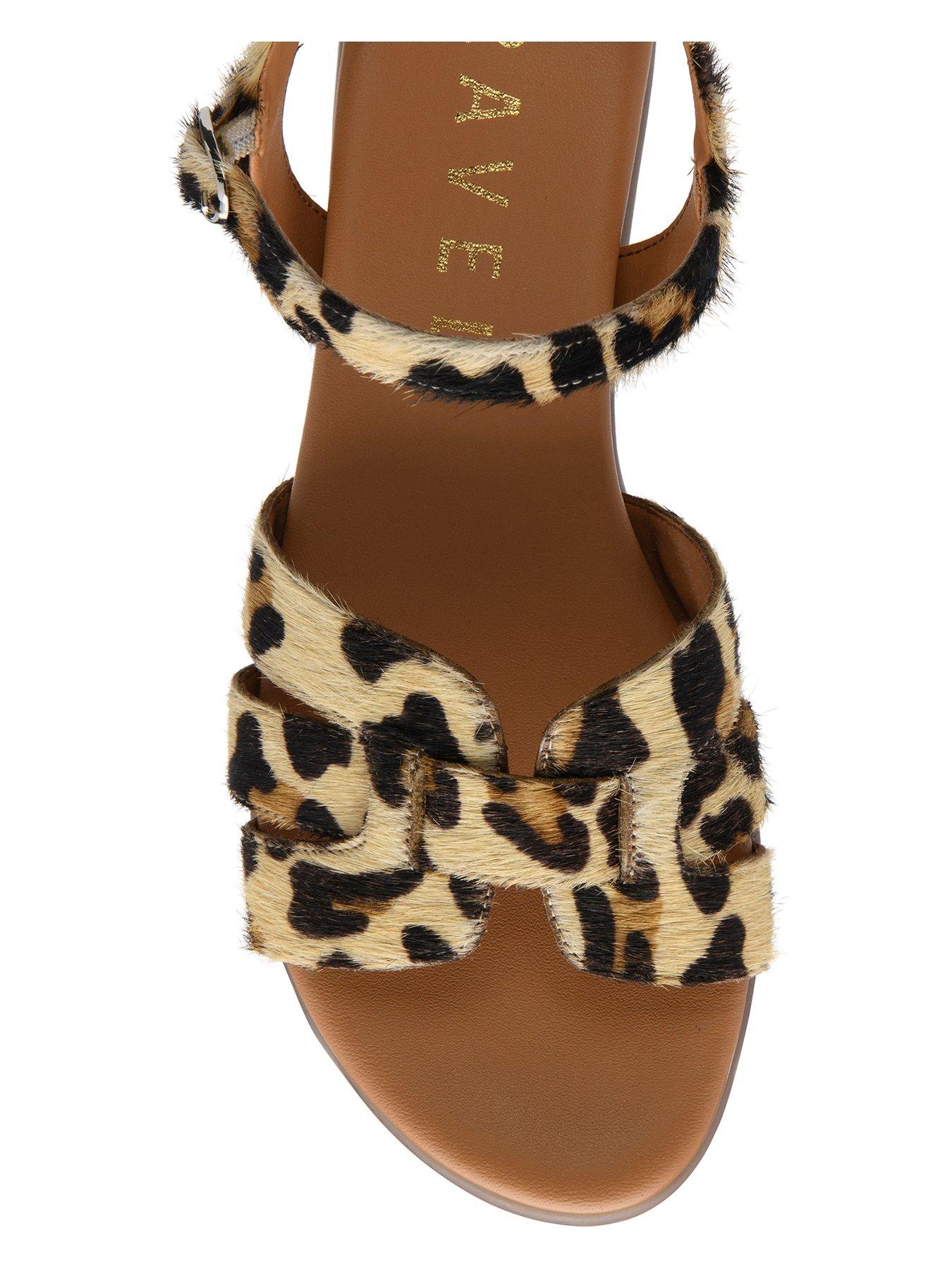 ravel-keld-open-toe-print-sandal-animal-printoutfit