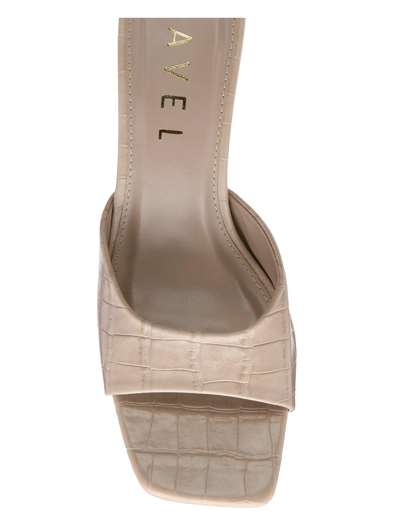 ravel-birkshaw-mule-heel-beigeoutfit