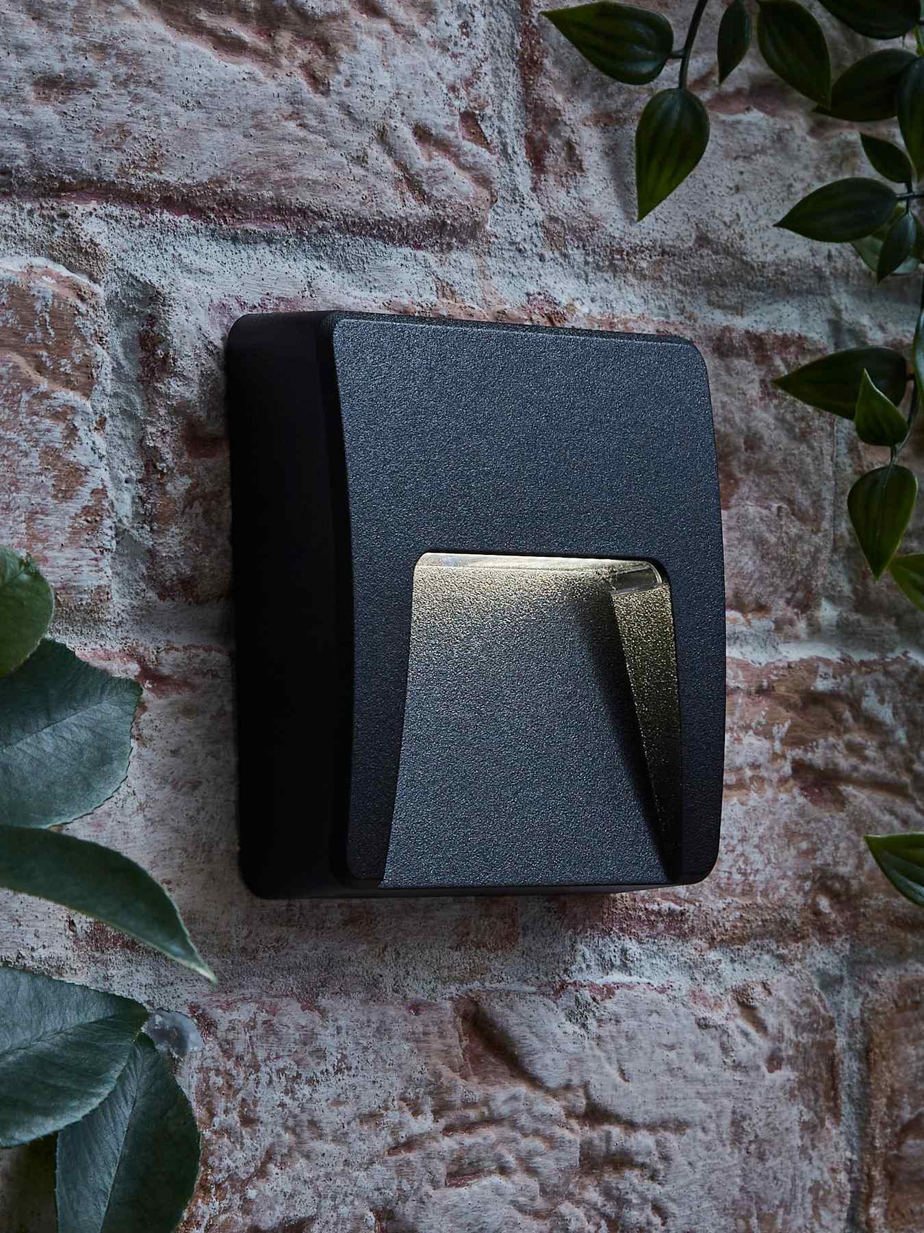 valuelights-sam-black-square-ip65-integrated-led-outdoor-wall-lightfront