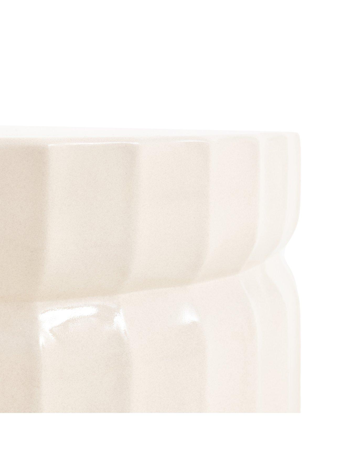 gallery-direct-cirella-coffee-tabledetail