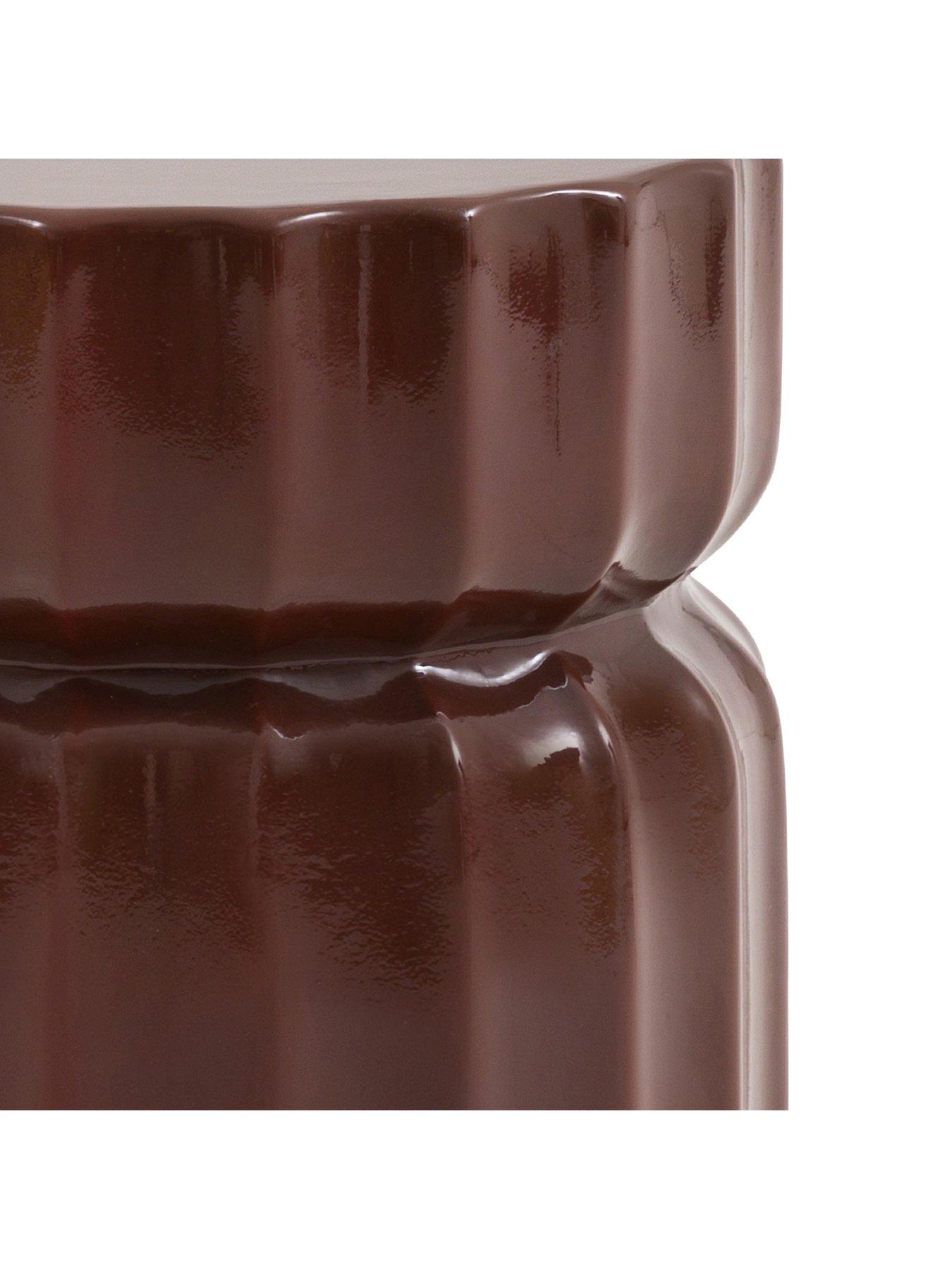 gallery-direct-cirella-side-tabledetail