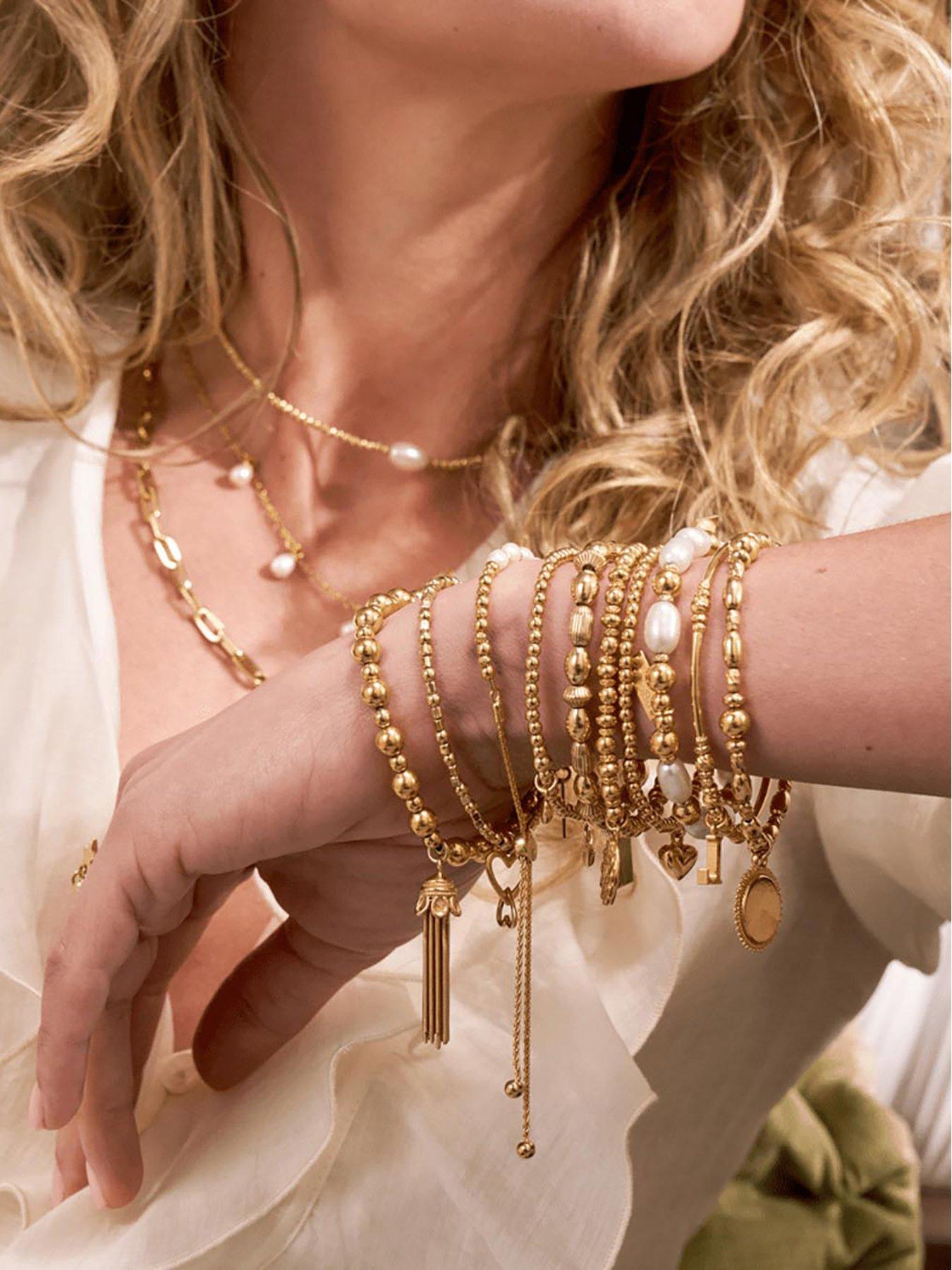 chlobo-gold-ocean-pearl-braceletback
