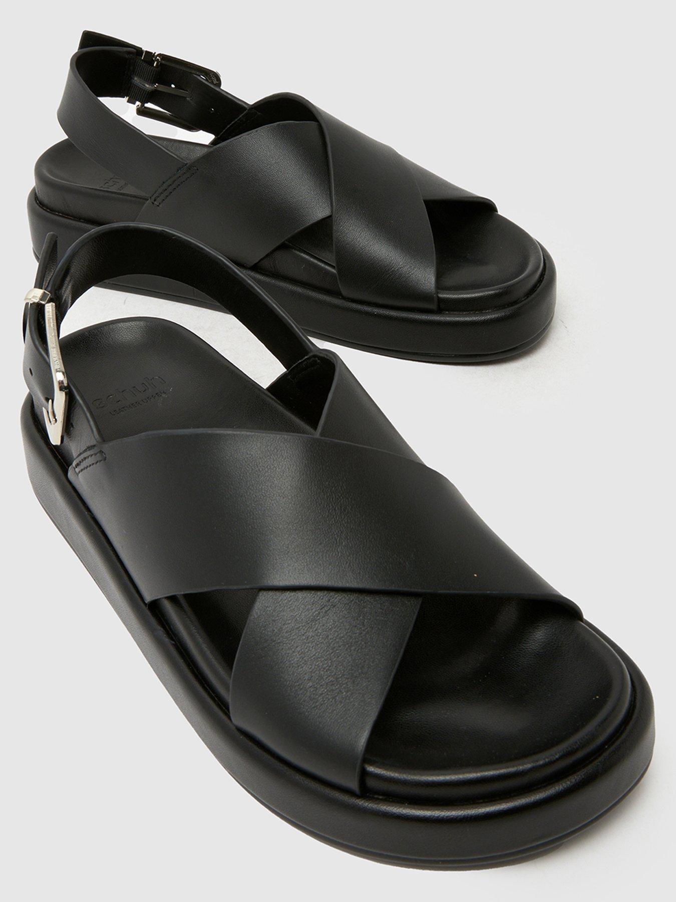 schuh-tennessee-leather-cross-strap-sandal-blackoutfit