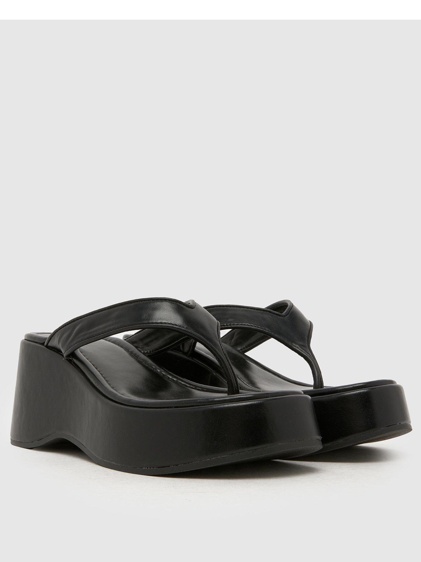 schuh-tonio-chunky-toe-post-sandal-blackstillFront