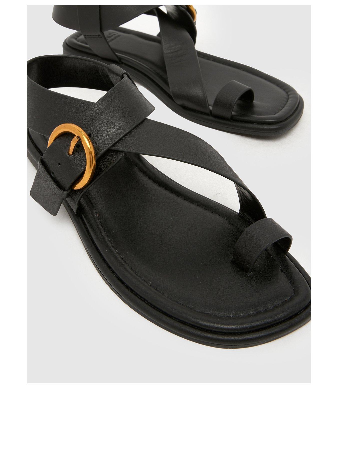 schuh-ec-tanvi-leather-toe-loop-sandal-blackstillFront