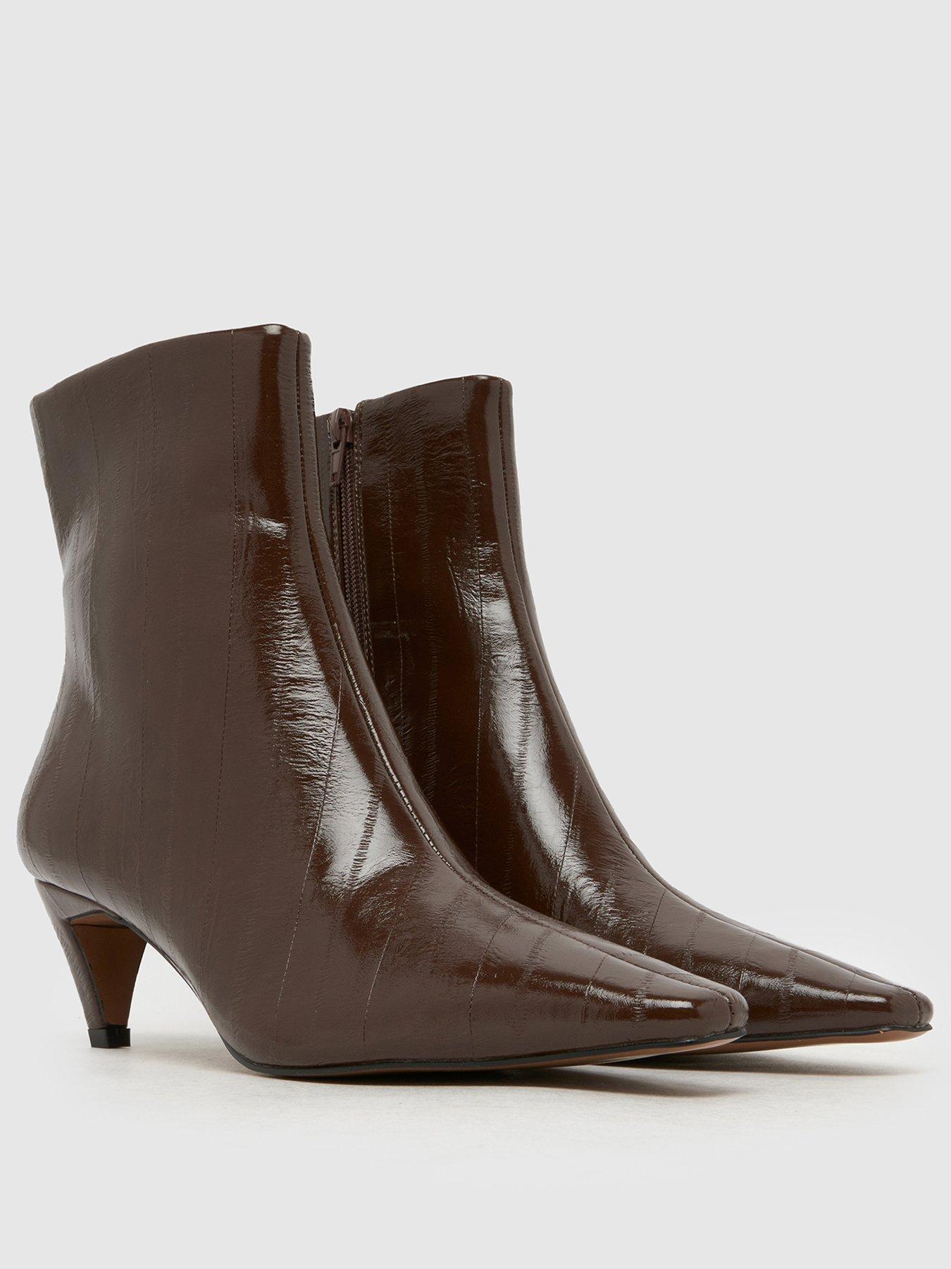 schuh-brooklyn-kitten-heel-boot-brownstillFront
