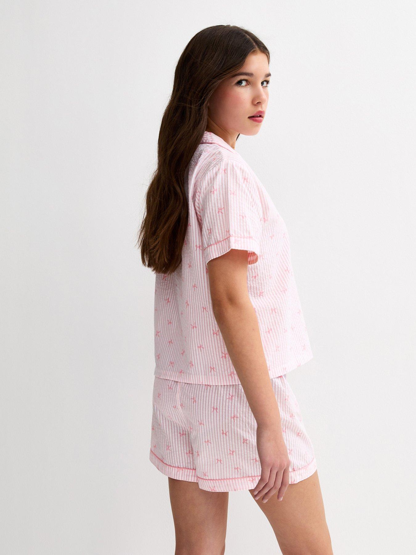 Image 2 of 5 of New Look 915 Girls Stripe Bow Revere Collar Shirt And Shorts Pyjama Set - Light Pink