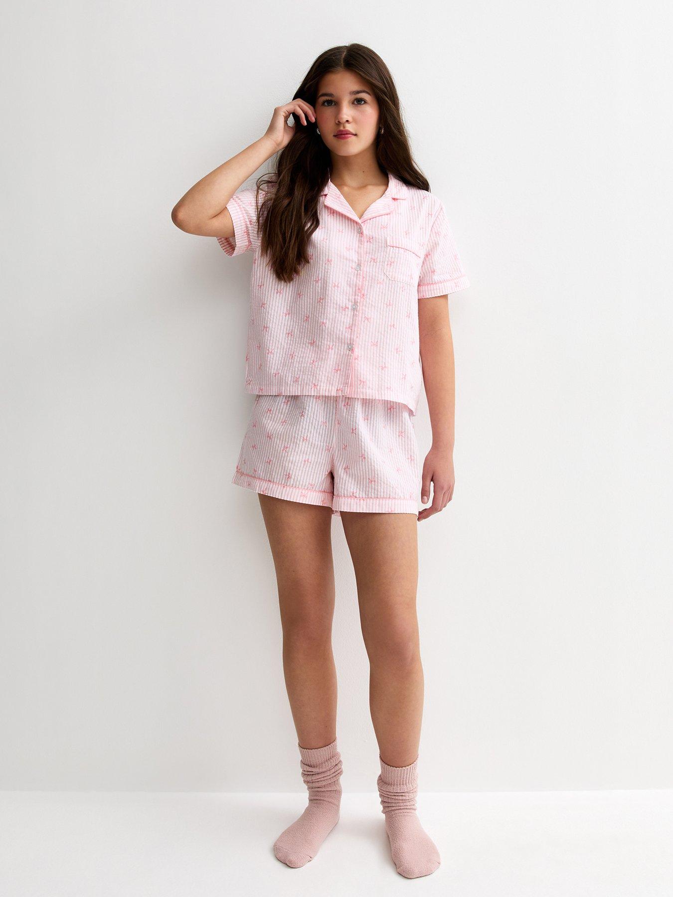 Image 3 of 5 of New Look 915 Girls Stripe Bow Revere Collar Shirt And Shorts Pyjama Set - Light Pink
