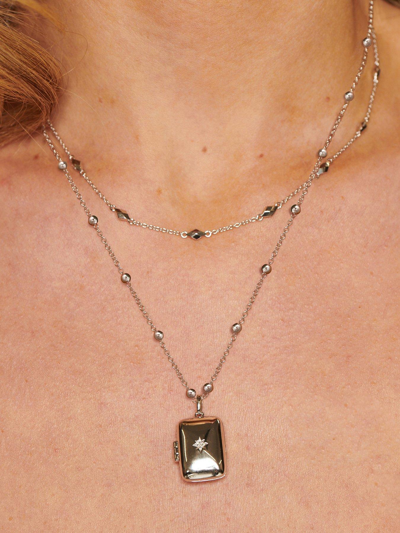 hot-diamonds-rectangle-locketback
