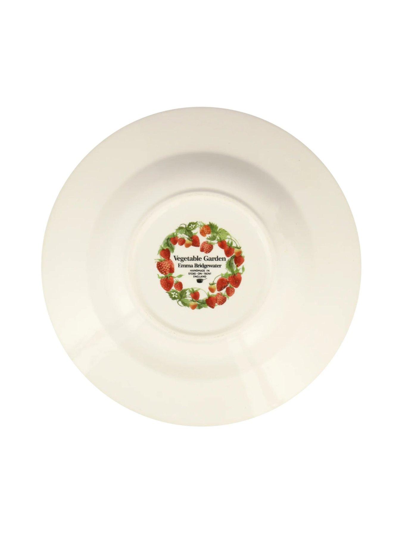 emma-bridgewater-strawberries-dessert-plateoutfit