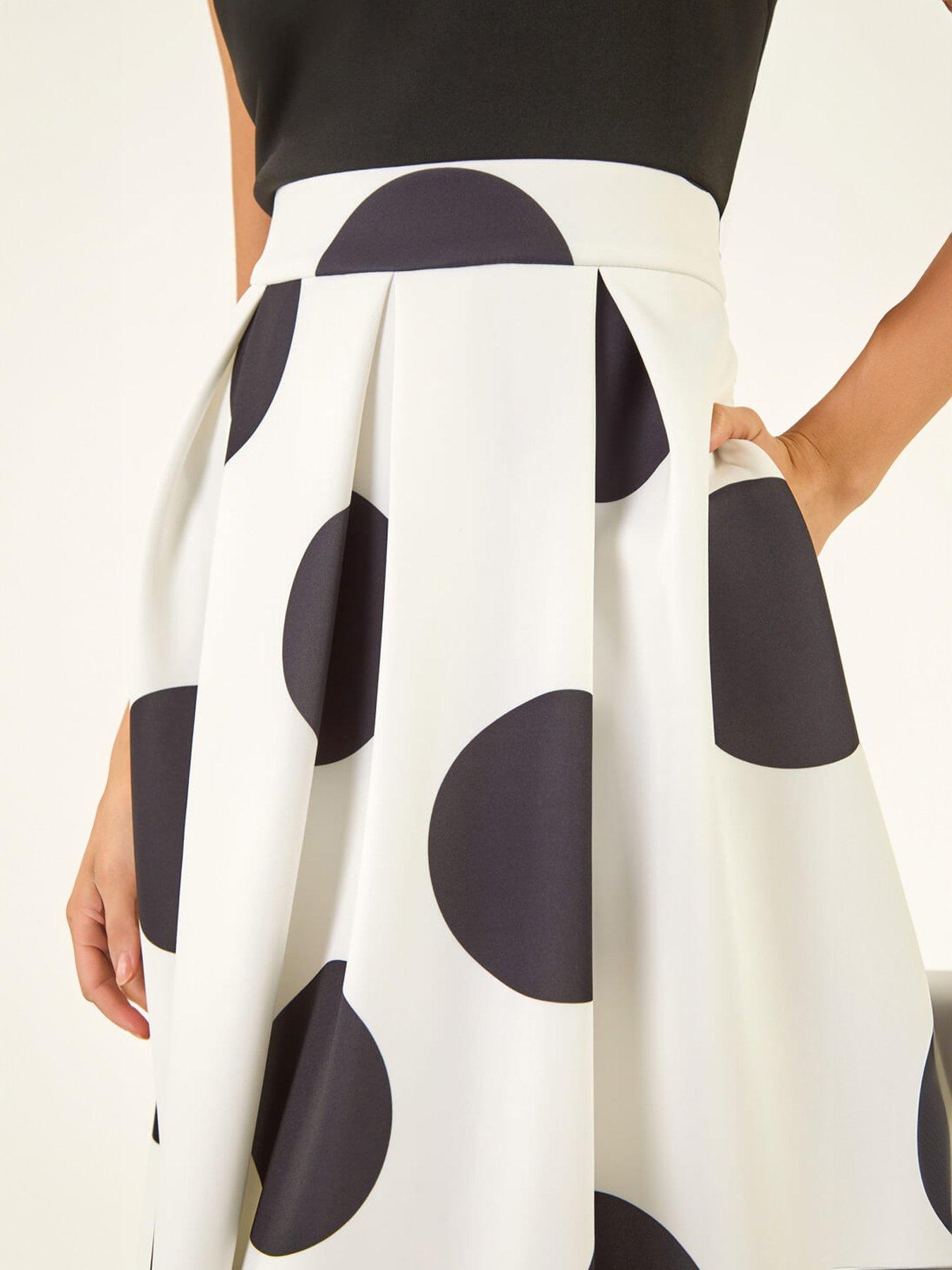 roman-spot-print-premium-stretch-dressdetail