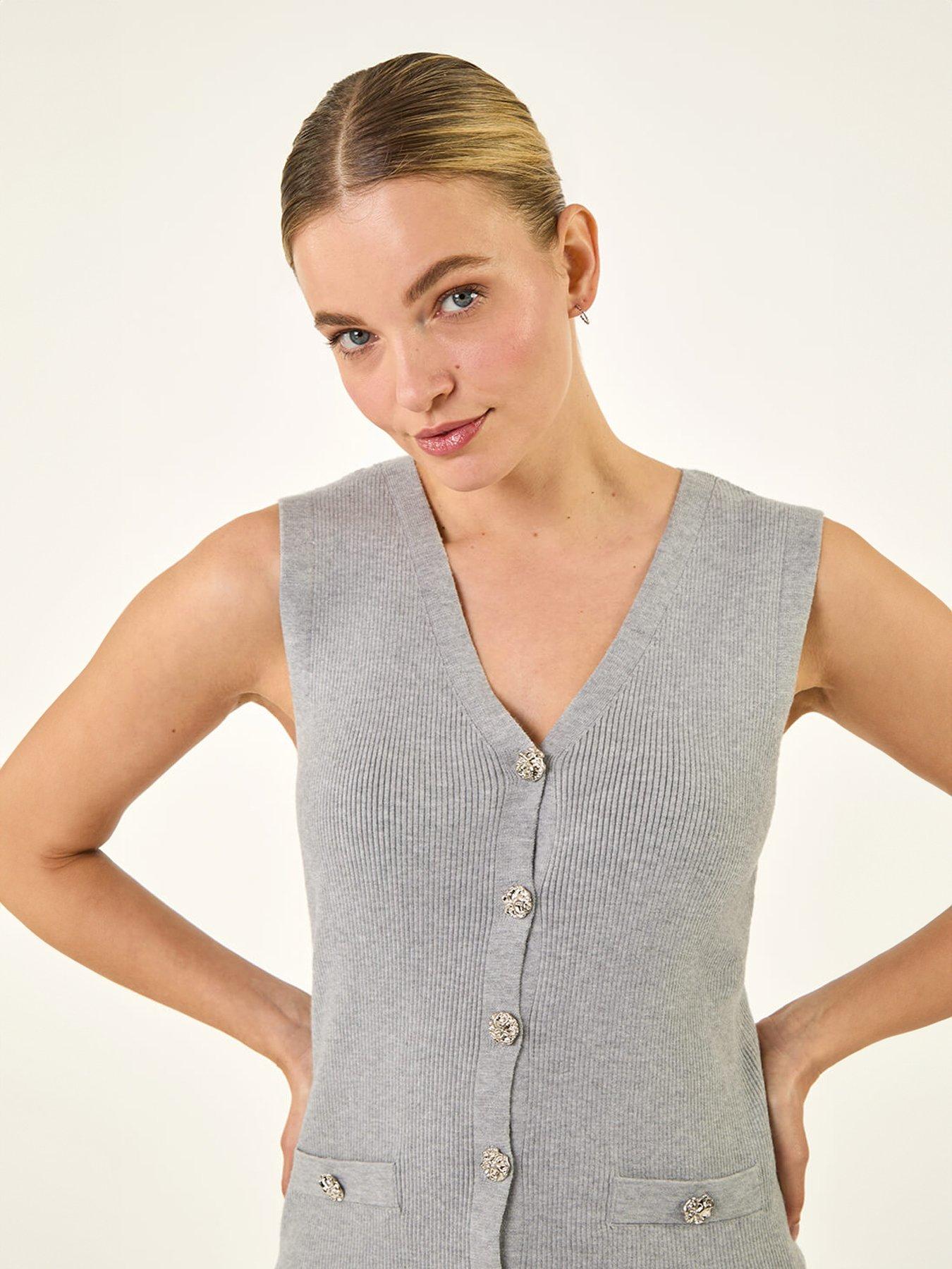 roman-dusk-buttoned-knit-waistcoatoutfit