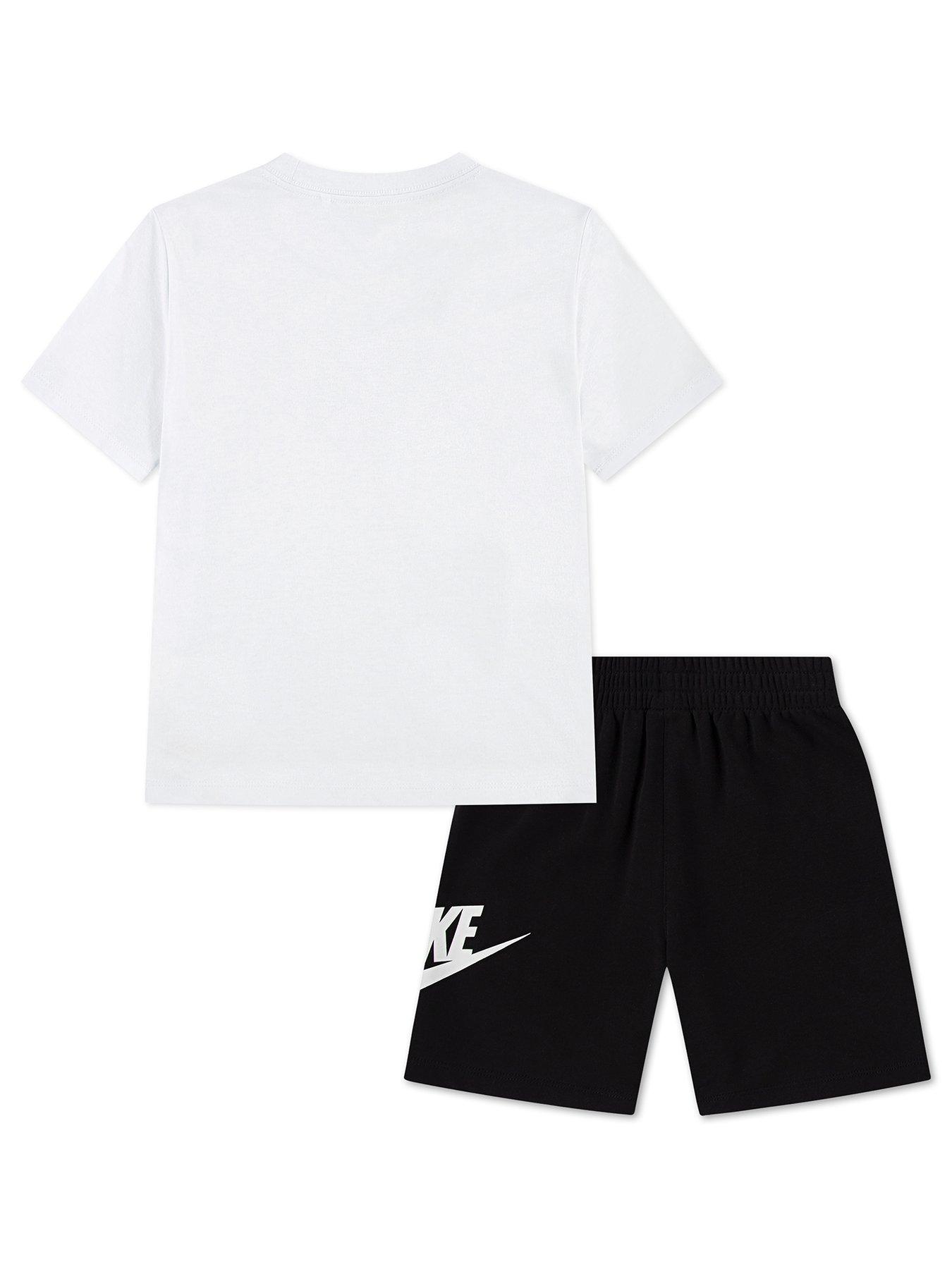 Image 2 of 4 of Nike Kids Unisex Club Tee &amp; Short Set - Black