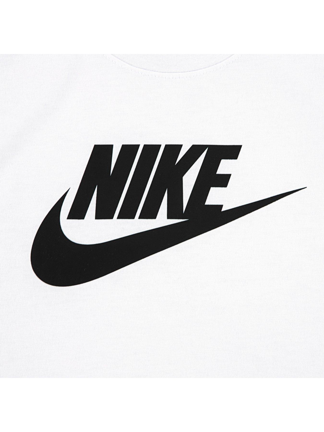 Image 3 of 4 of Nike Kids Unisex Club Tee &amp; Short Set - Black