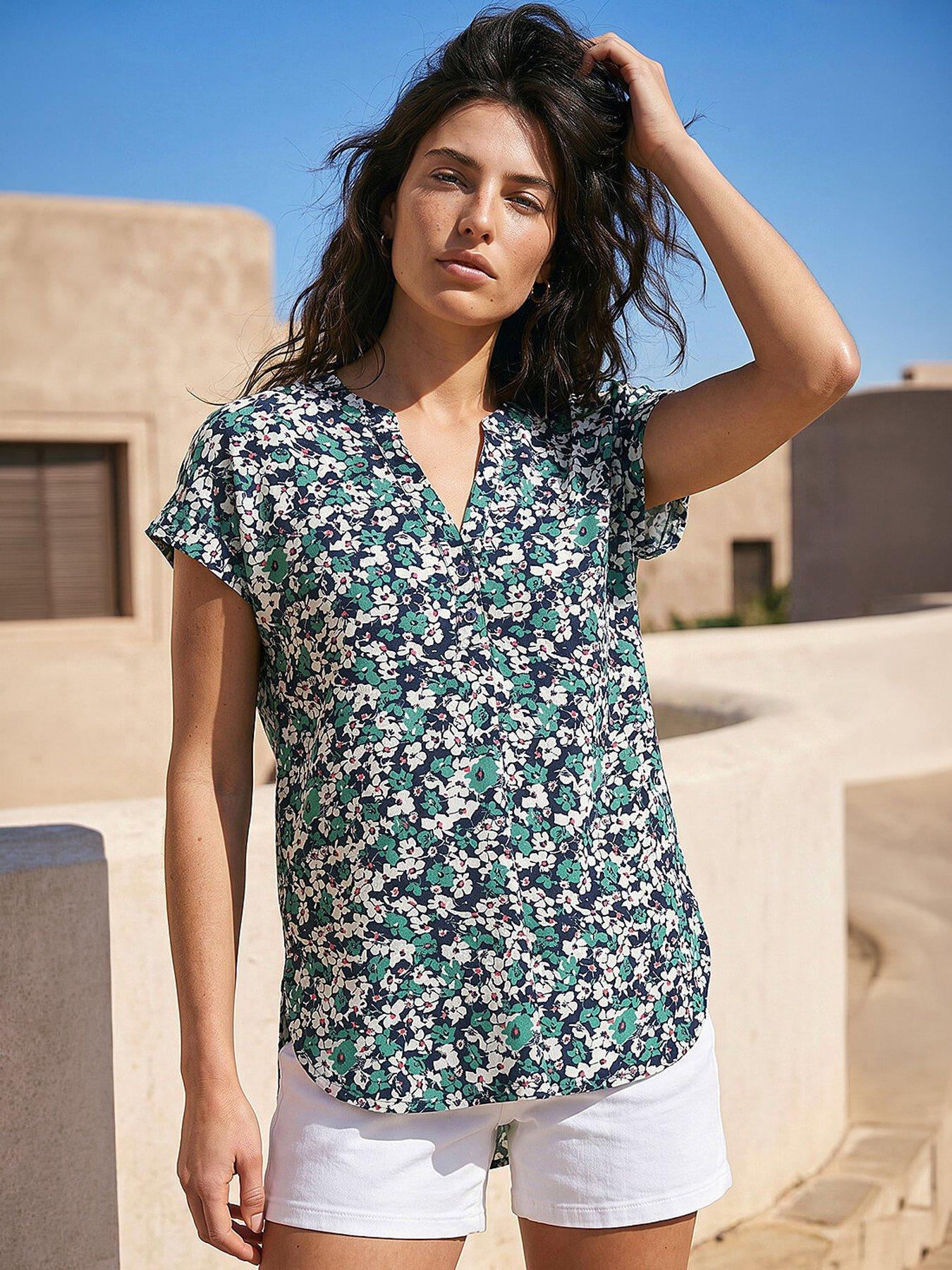 Roman Textured Floral Print Top