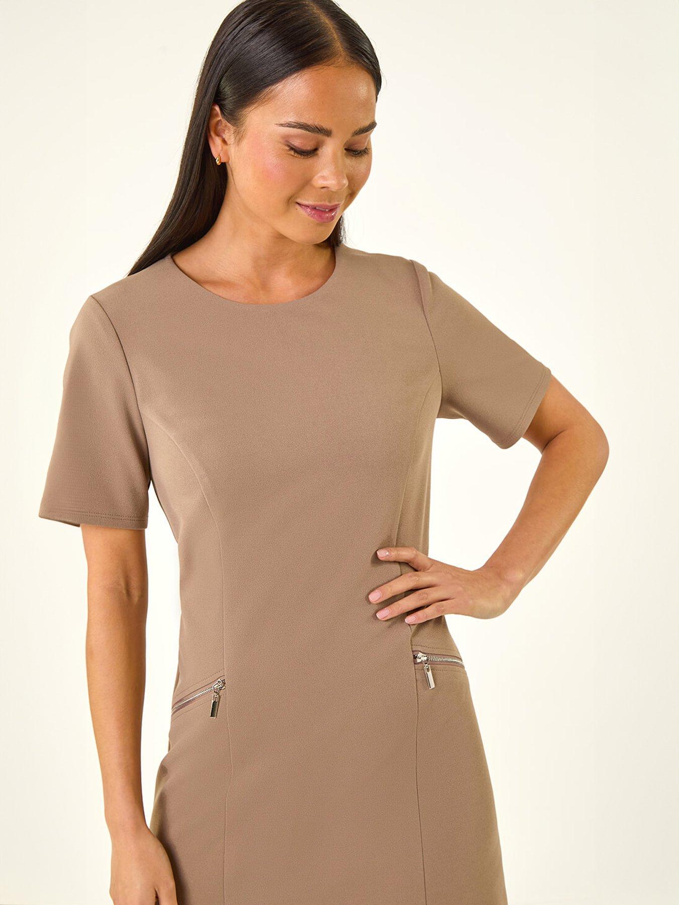 roman-petite-zip-pocket-stretch-dressoutfit