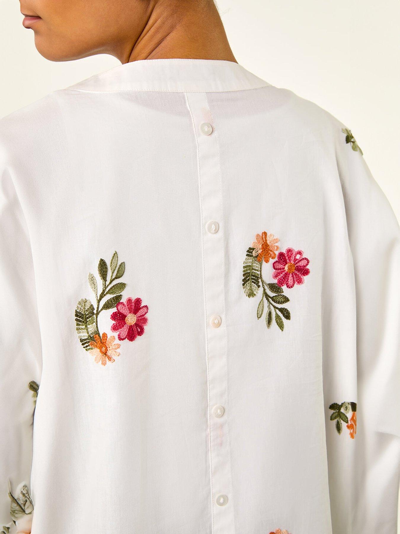 roman-floral-embroidered-v-neck-blousedetail