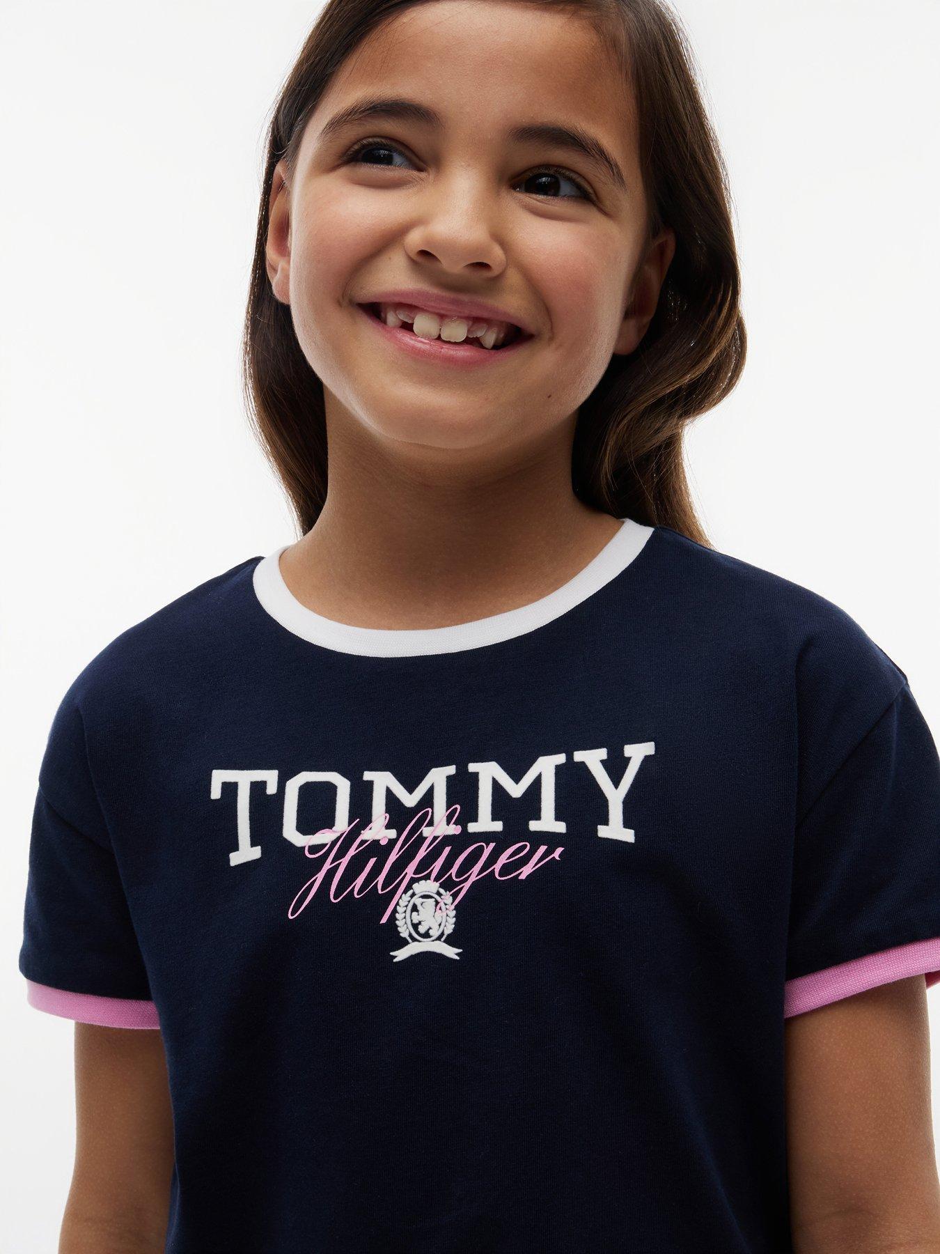 Image 4 of 5 of Tommy Hilfiger Crest Relaxed T-Shirt - Dark Night Navy
