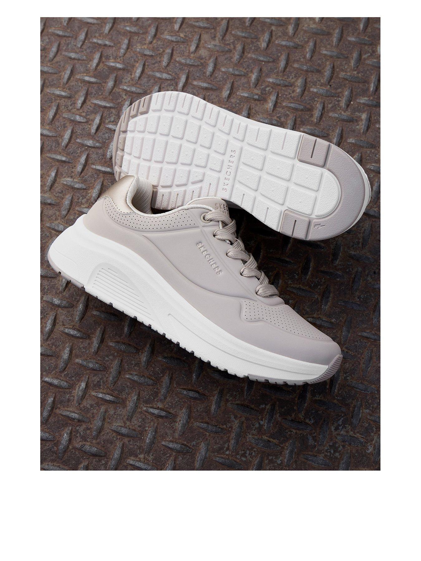 Skechers Women's UNO Lite 2 Sneaker in Natural, Size 7, Machine Washable