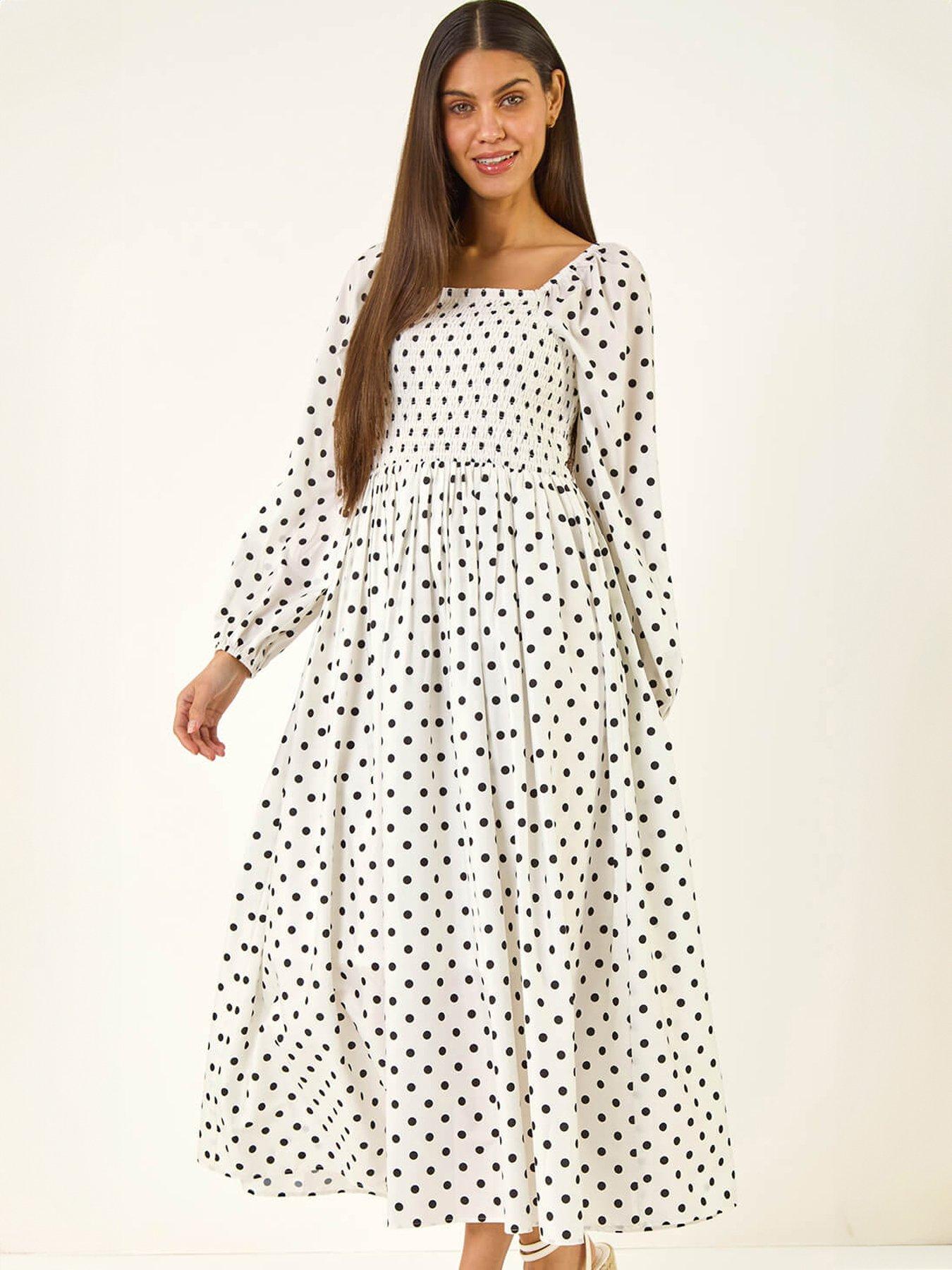roman-spot-shirred-midi-dressoutfit