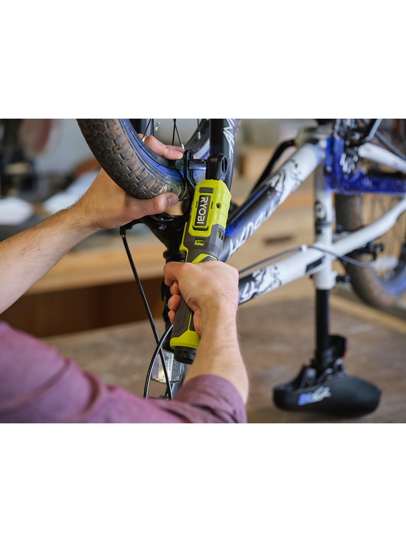 ryobi-rr14w4-120g-usb-lith-ratchet-wrenchoutfit