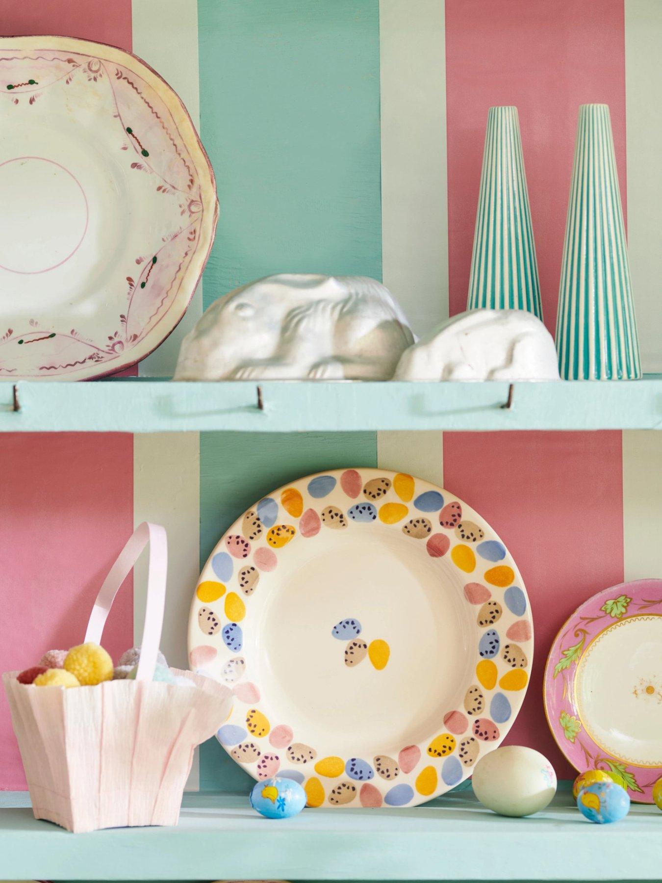 emma-bridgewater-mini-eggs-8-12-plateback