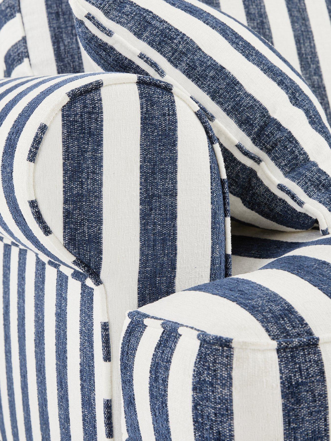coast-stripe-snuggle-fsoutfit