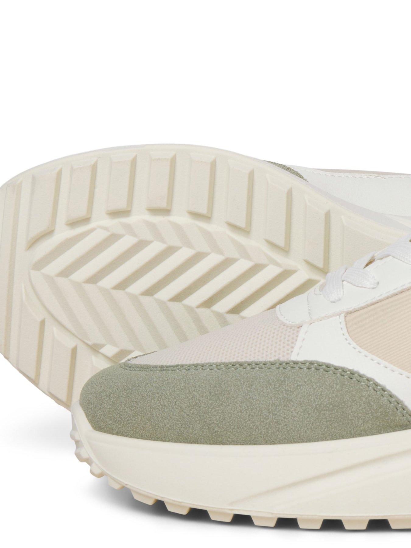 Image 4 of 4 of Jack & Jones Jack &amp; Jones Runner Trainer