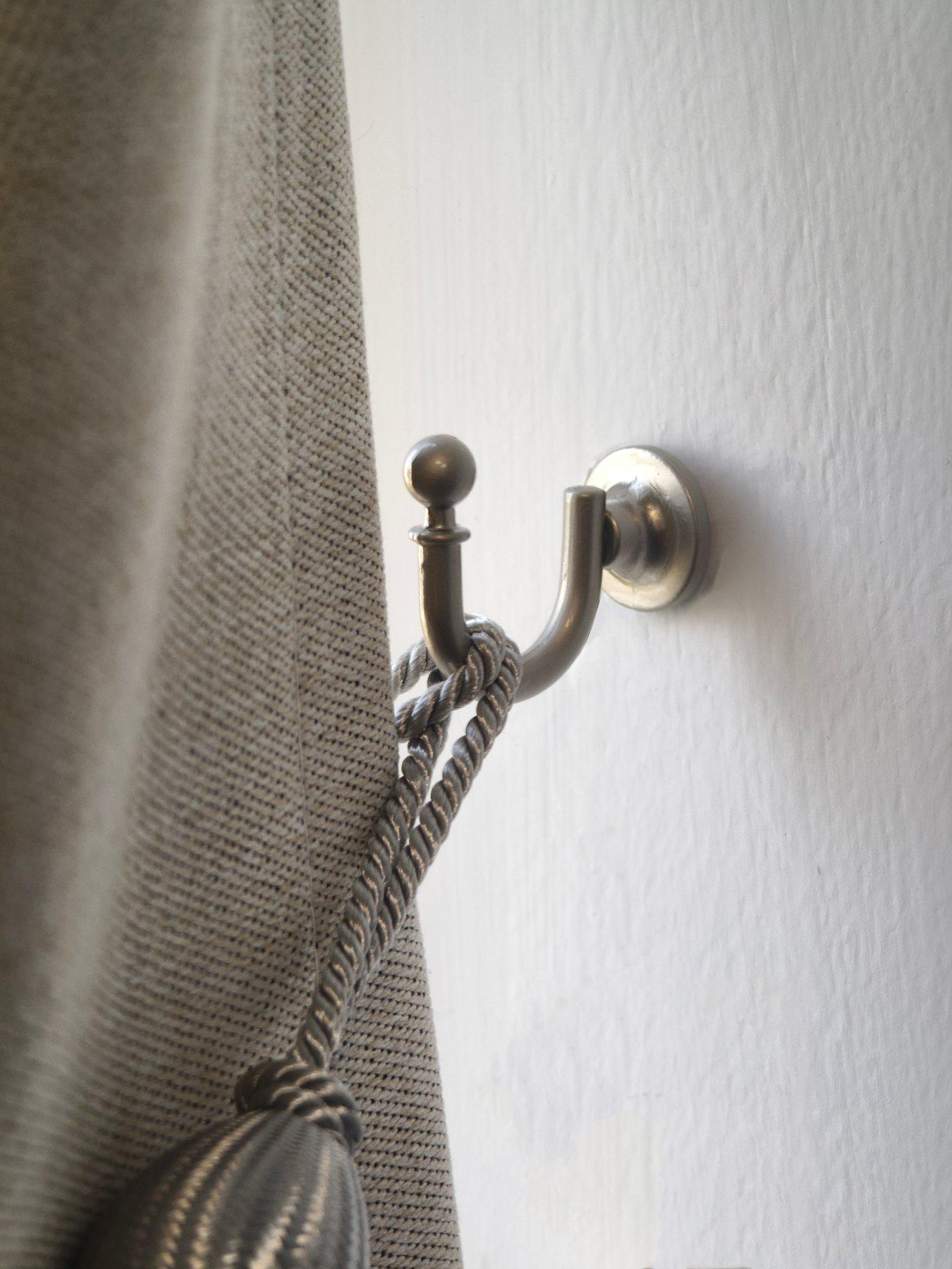 Image 1 of 3 of The Very Collection Tie Back Set (incl Hooks)