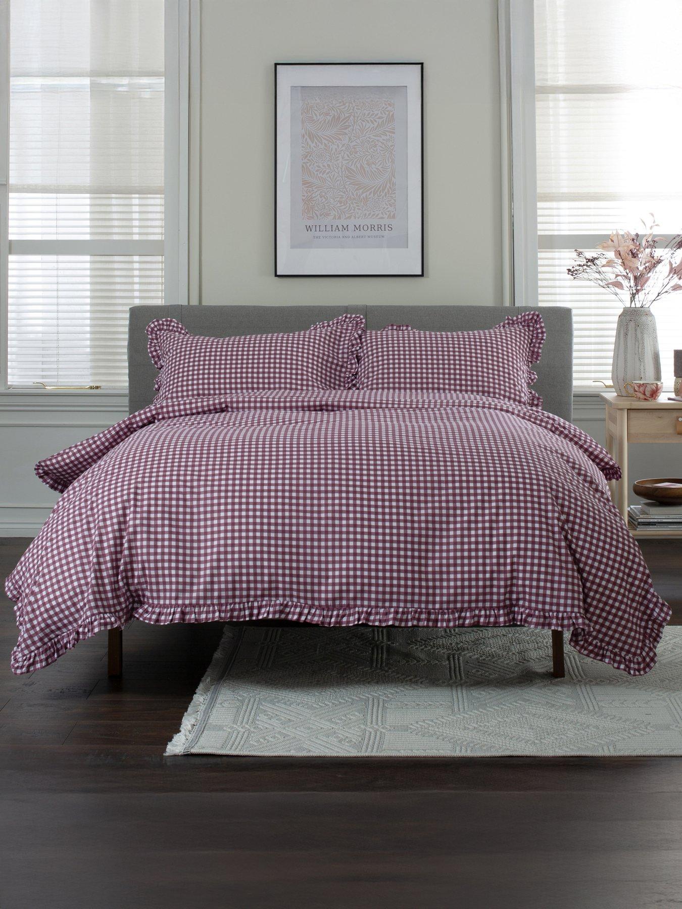 deyongs-tlc-gingham-frilled-duvet-setfront