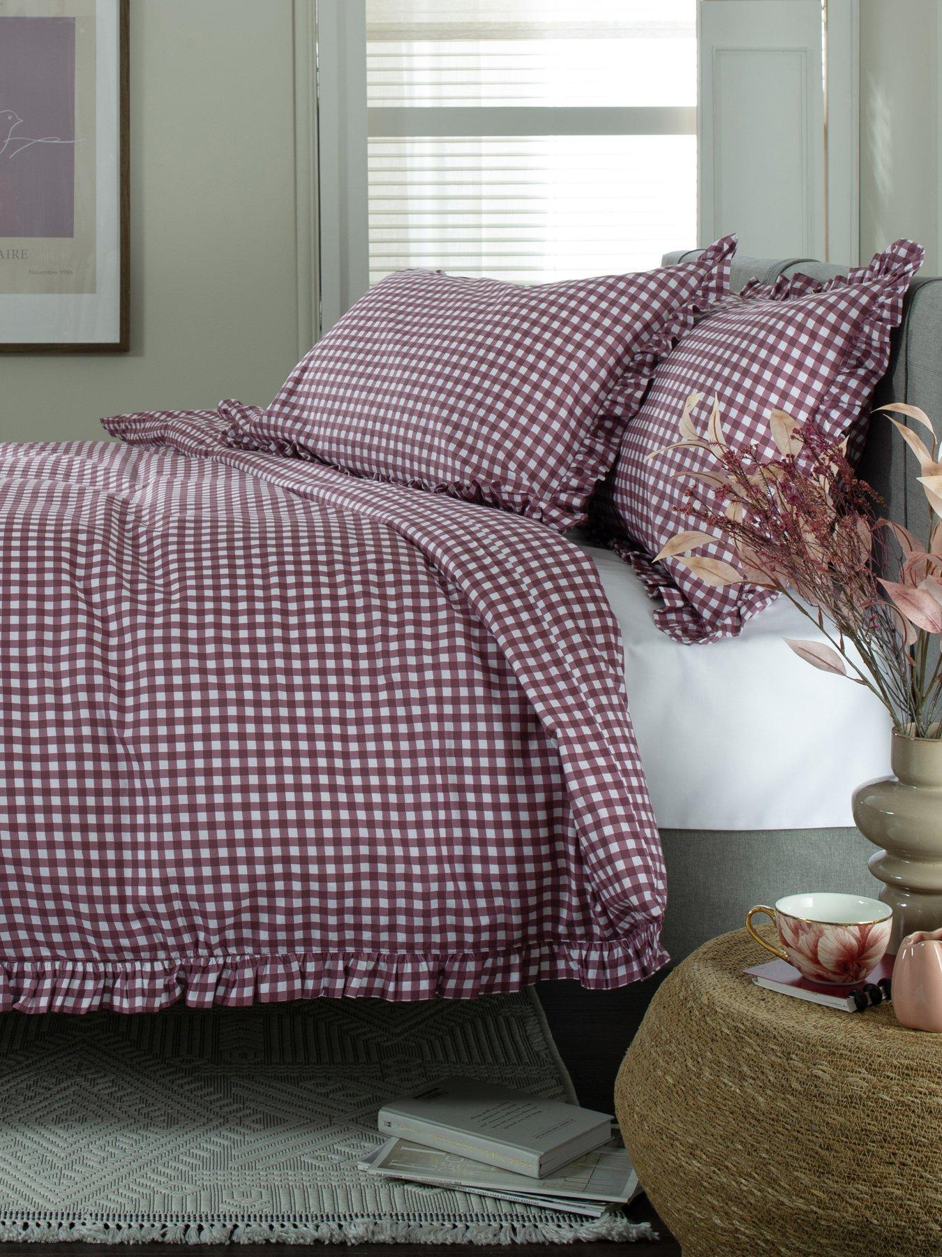 deyongs-tlc-gingham-frilled-duvet-setoutfit