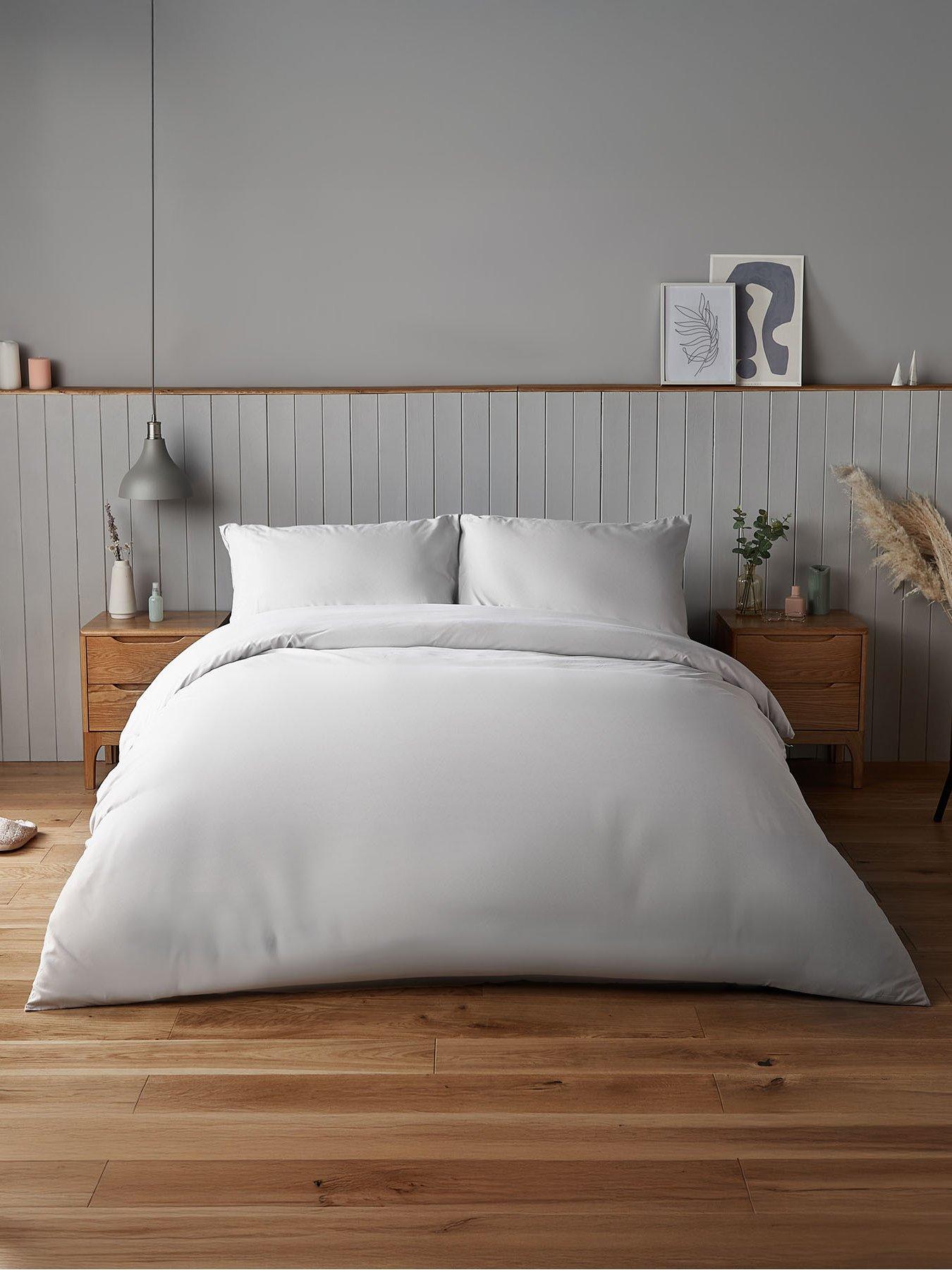 silentnight-supersoft-duvet-set-amp-fitted-sheet-bundle-whitenbspfront