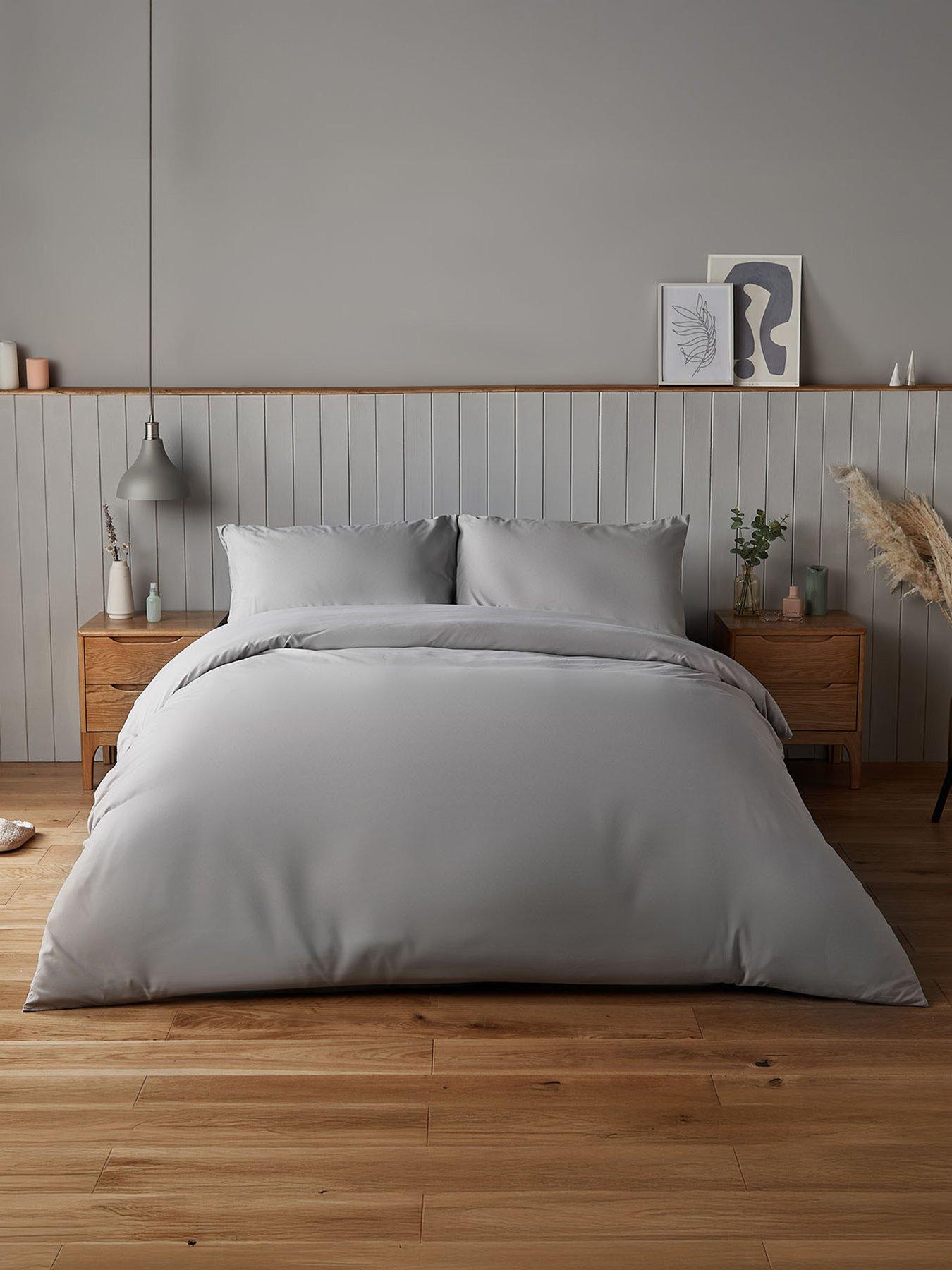 Silentnight Silentnight Supersoft Duvet Set and Fitted Sheet Bundle